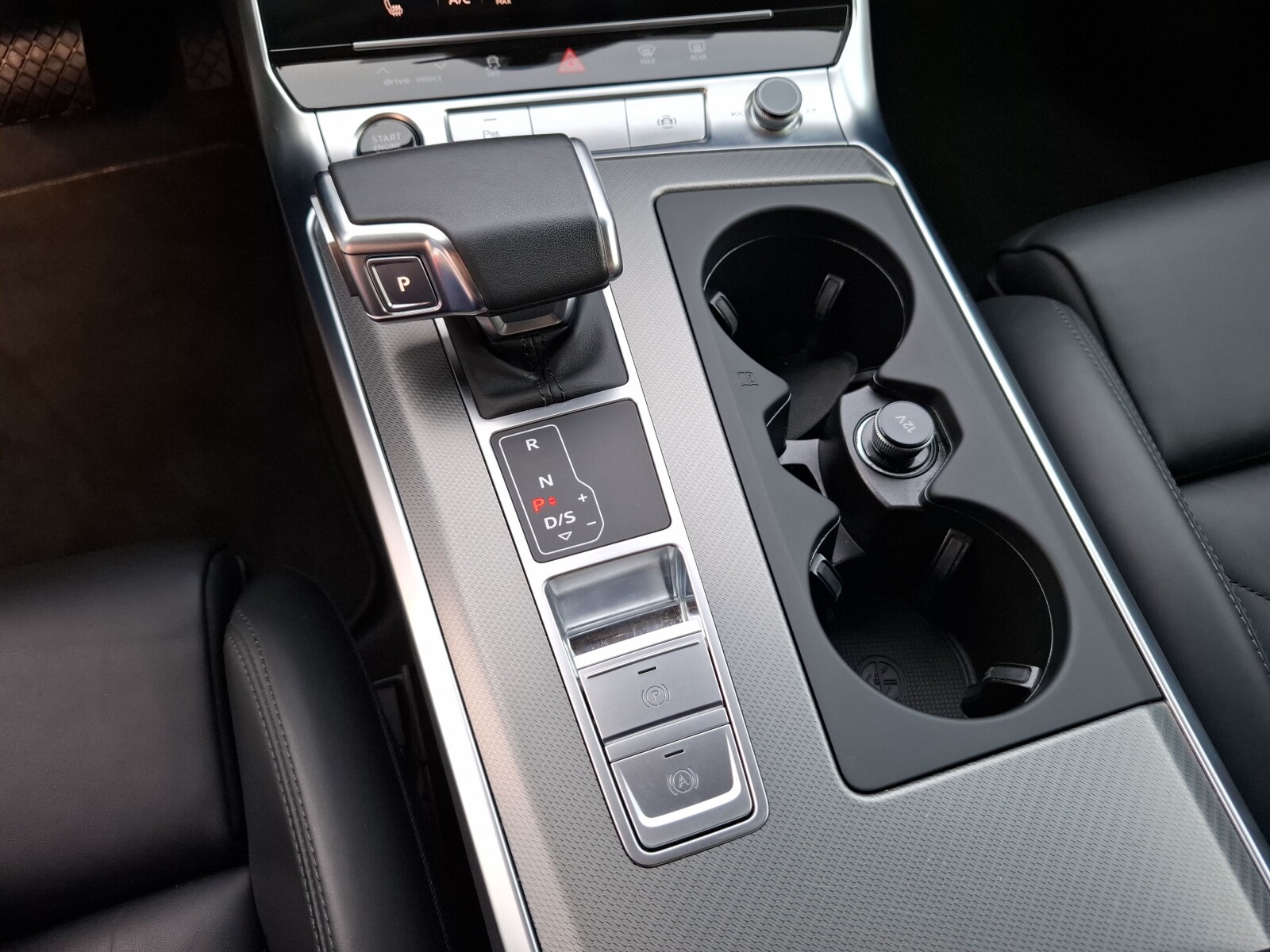 Audi A6 Avant - zdjęcie 21