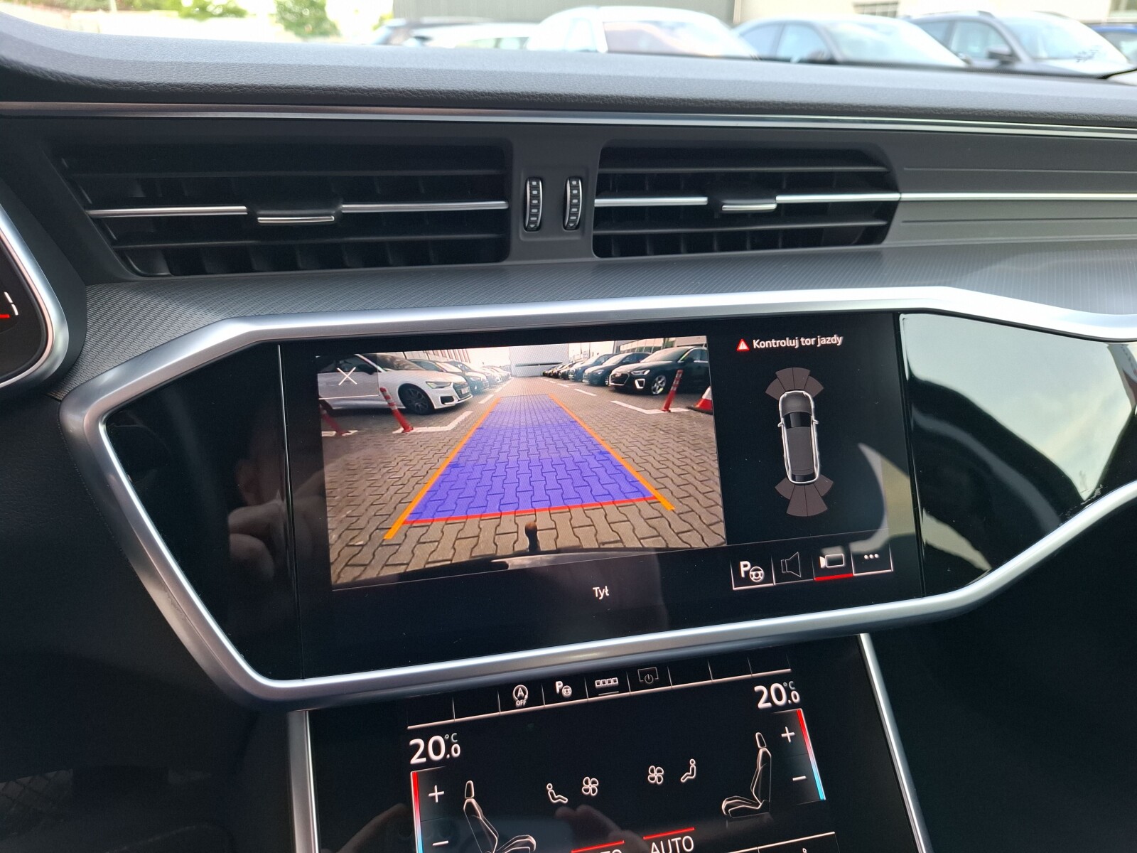Audi A6 Avant - zdjęcie 32