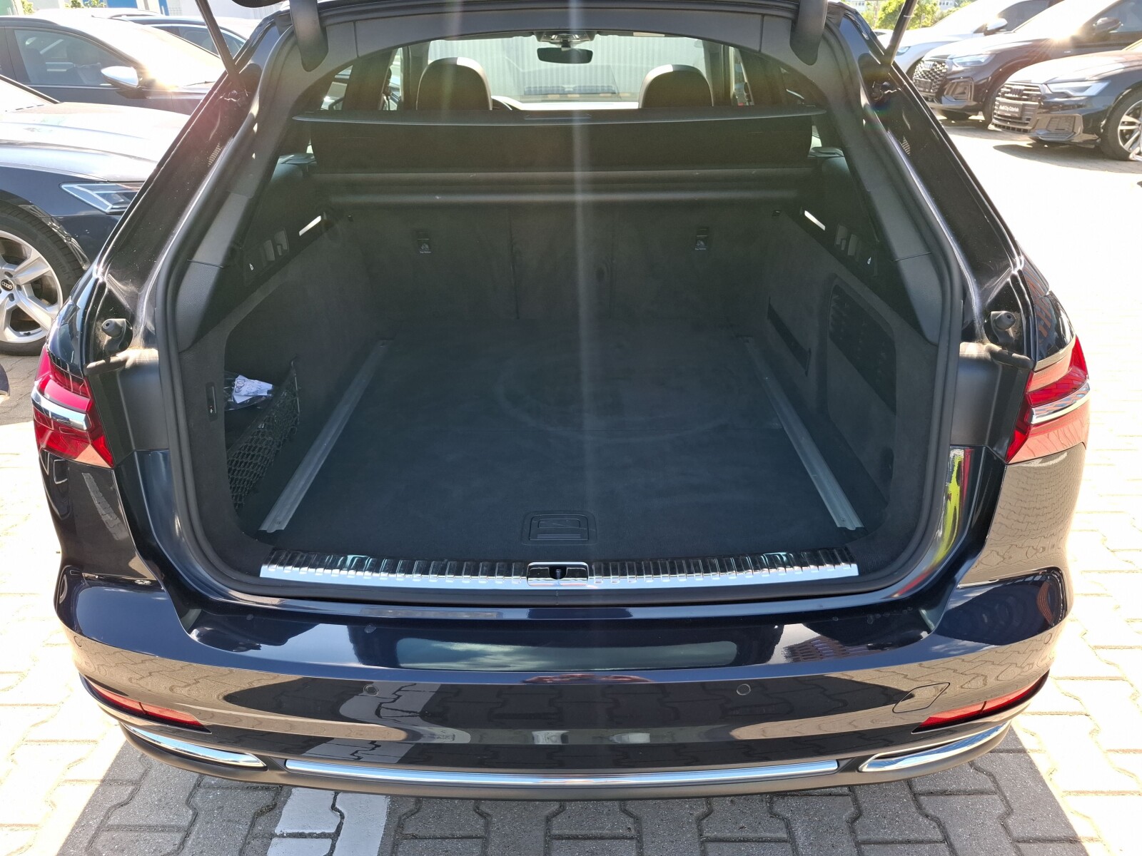 Audi A6 Avant - zdjęcie 9