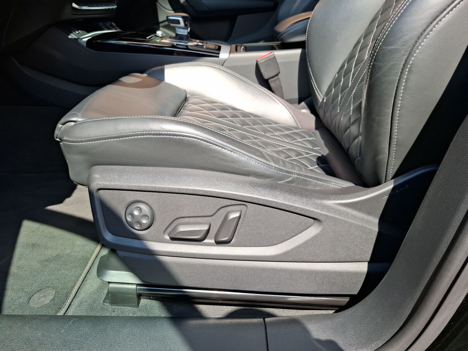 Audi Q5 Sportback - zdjęcie 21