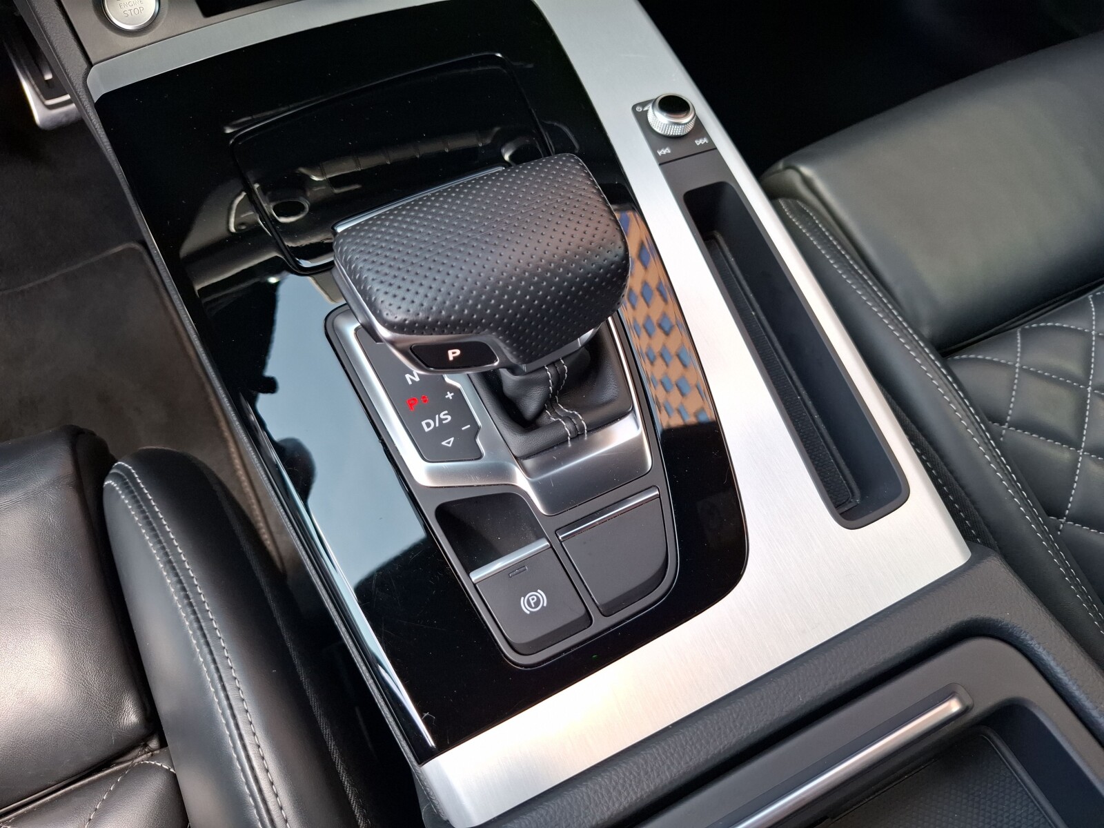 Audi Q5 Sportback - zdjęcie 23