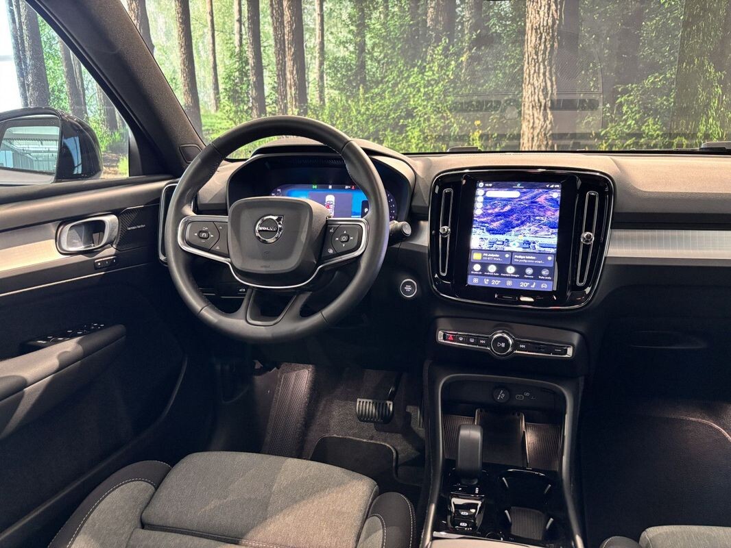 Volvo XC 40 - zdjęcie 13