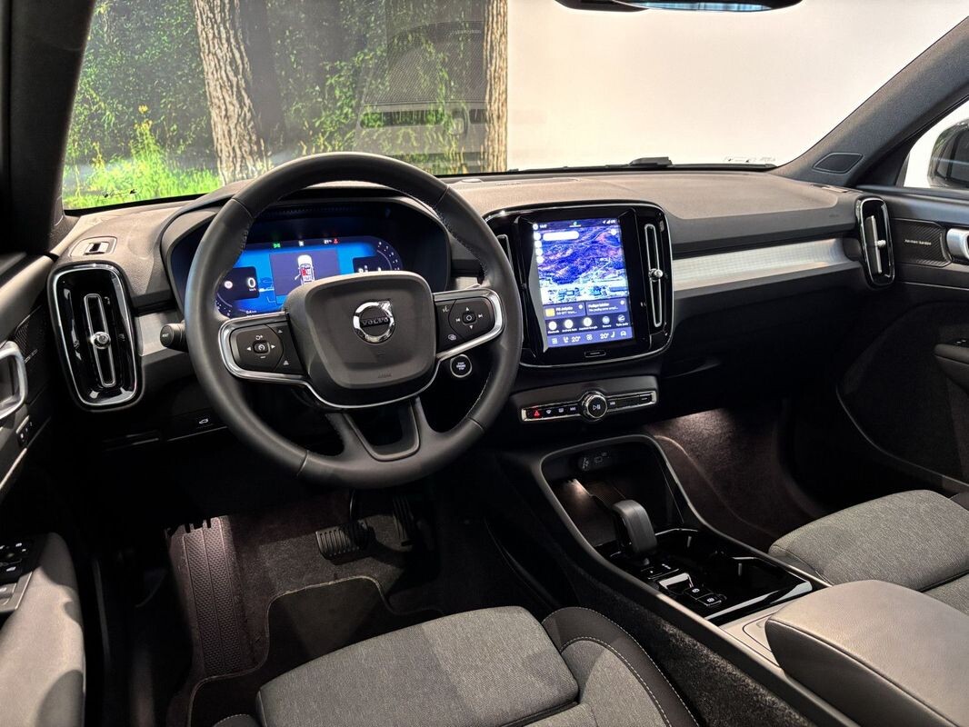 Volvo XC 40 - zdjęcie 12