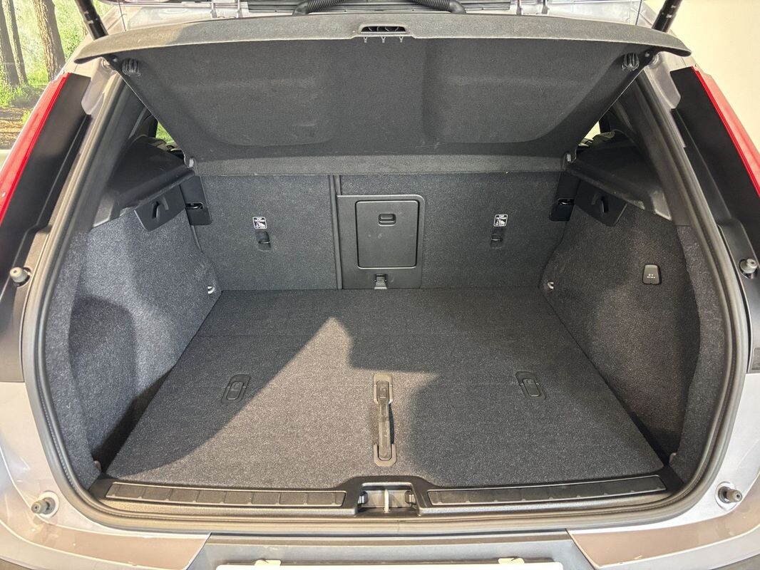 Volvo XC 40 - zdjęcie 23