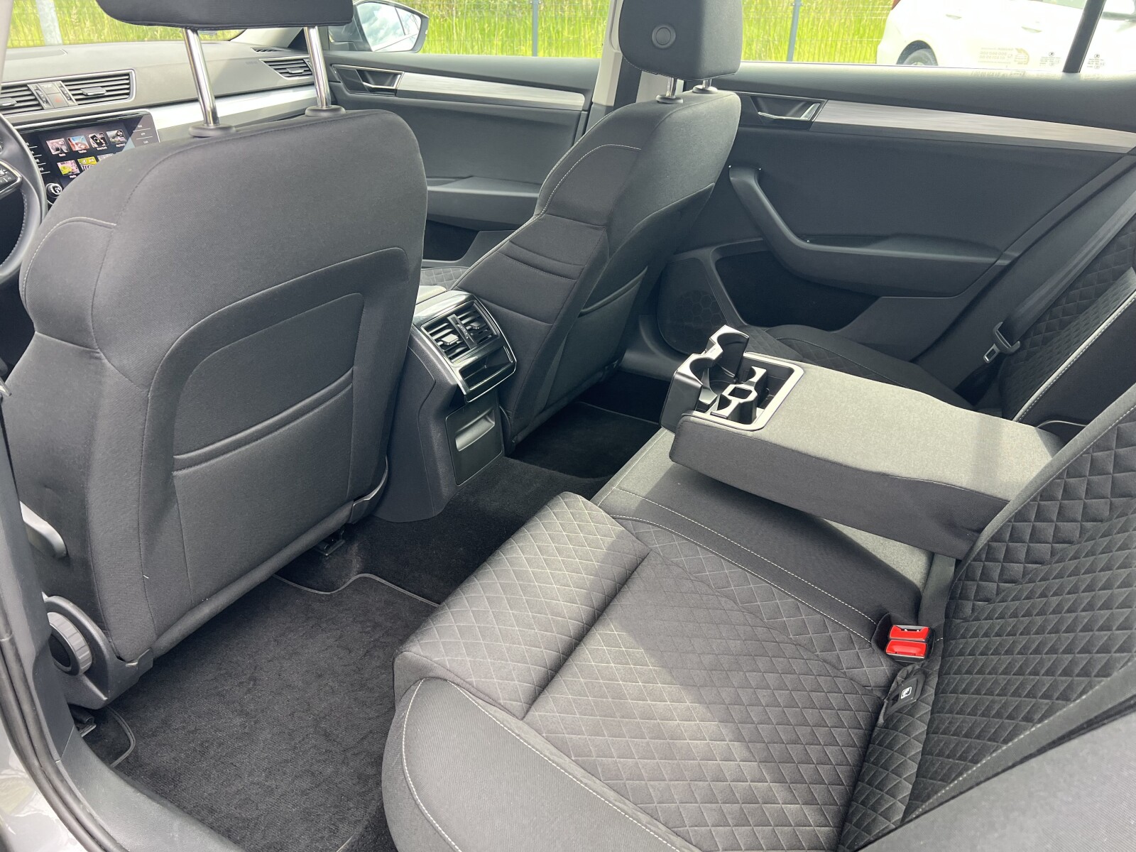 Škoda Superb - zdjęcie 23