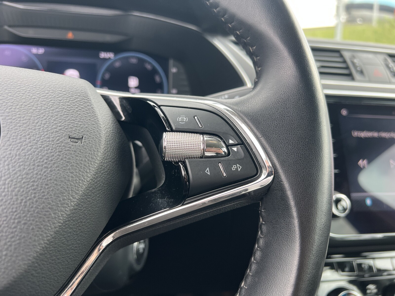Škoda Superb - zdjęcie 13