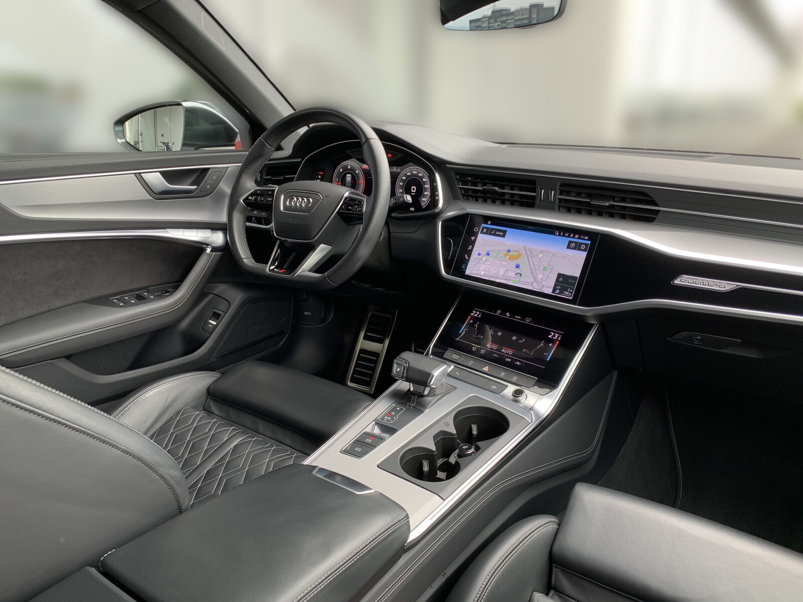 Audi A6 Avant - zdjęcie 13