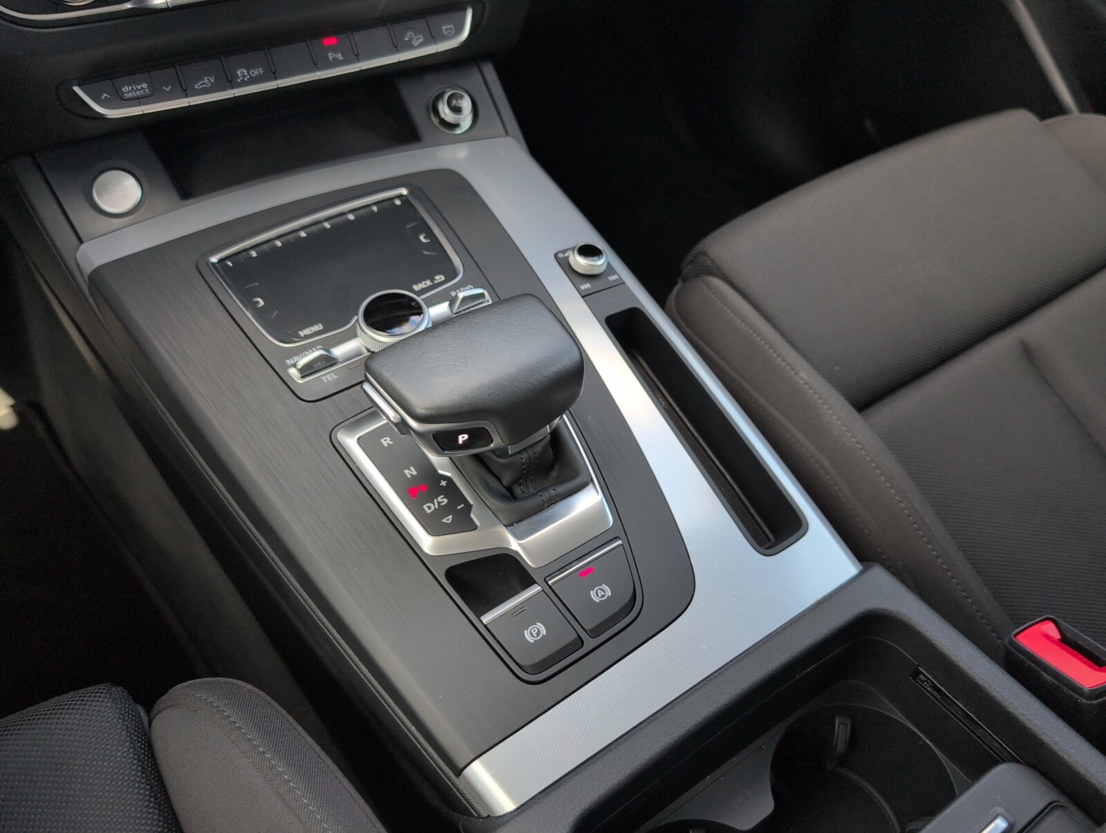Audi Q5 - zdjęcie 32