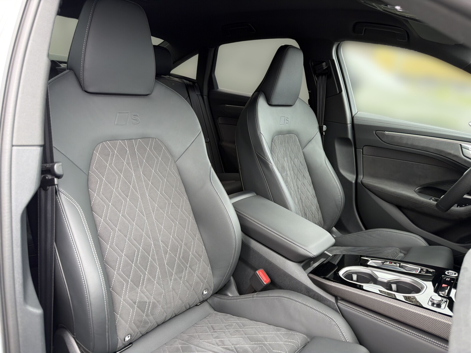 Audi A6 Limousine - zdjęcie 15
