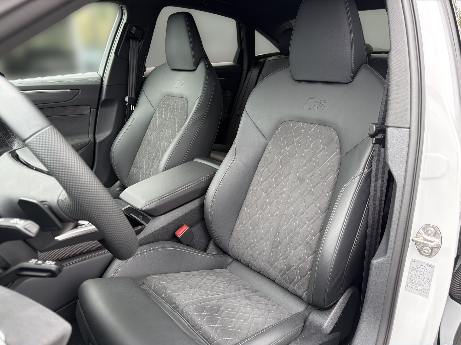 Audi A6 Limousine - zdjęcie 12