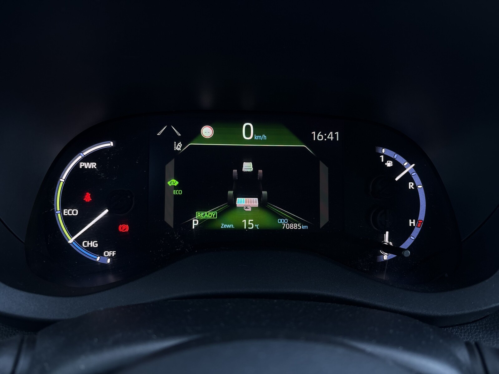 Toyota Yaris Cross - zdjęcie 15