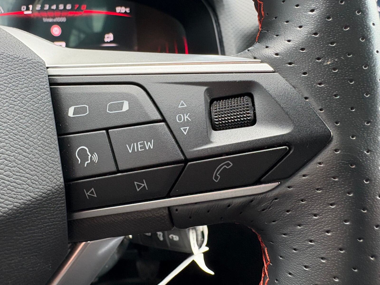 Seat Arona - zdjęcie 22