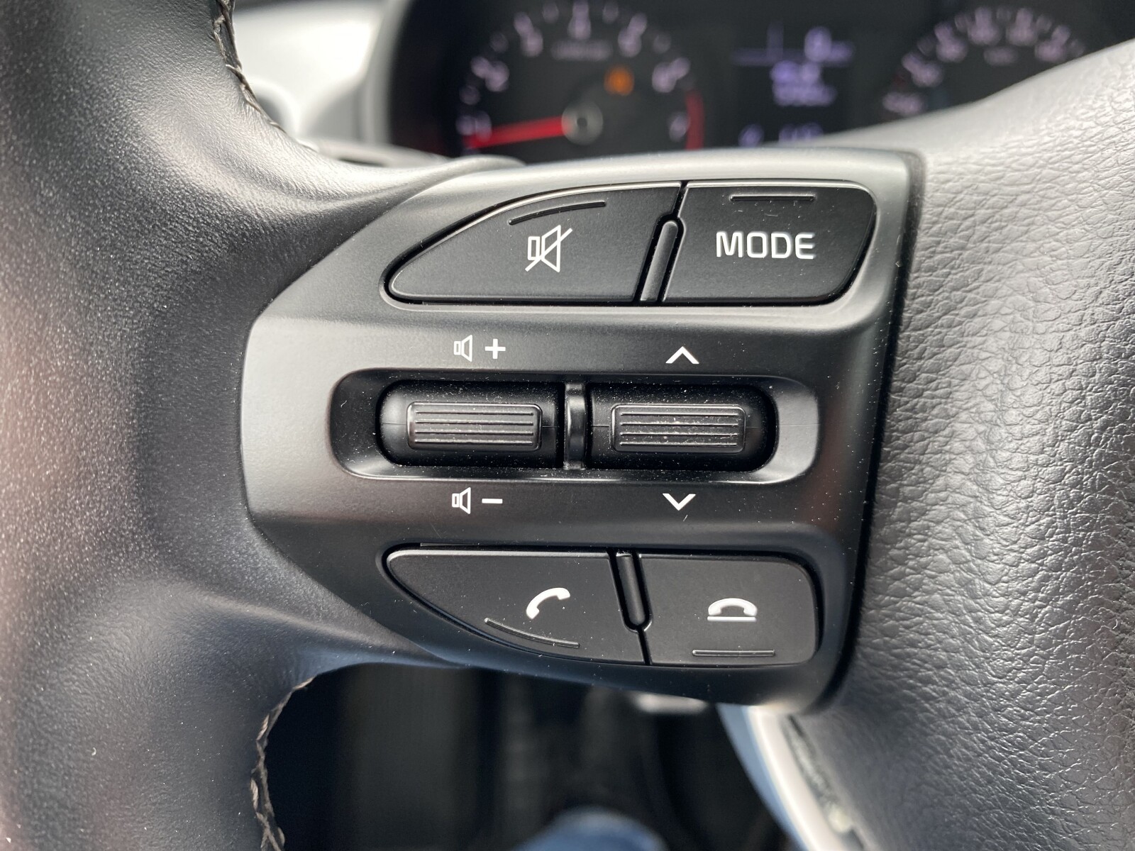 Kia Rio - zdjęcie 19