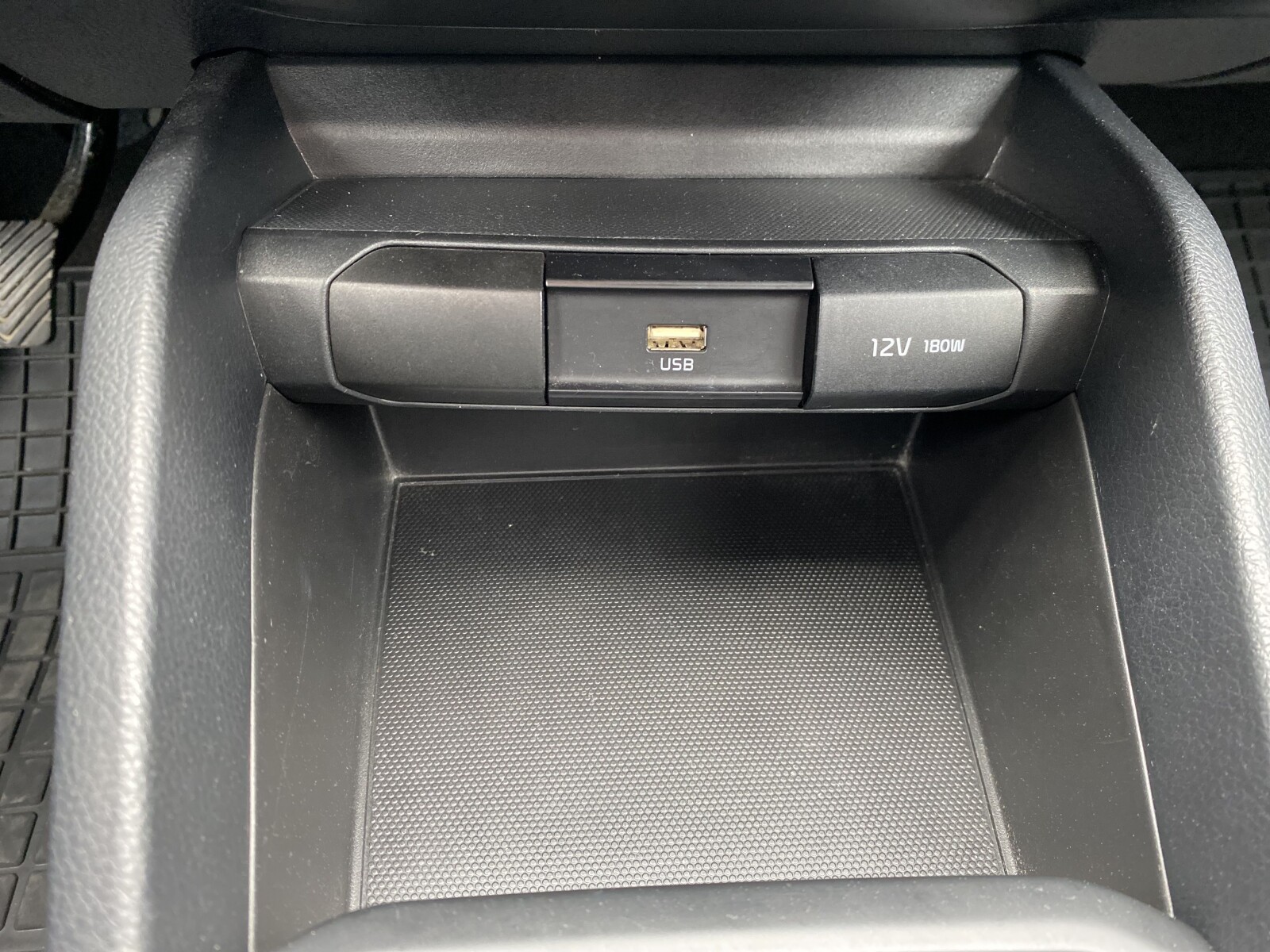 Kia Rio - zdjęcie 23