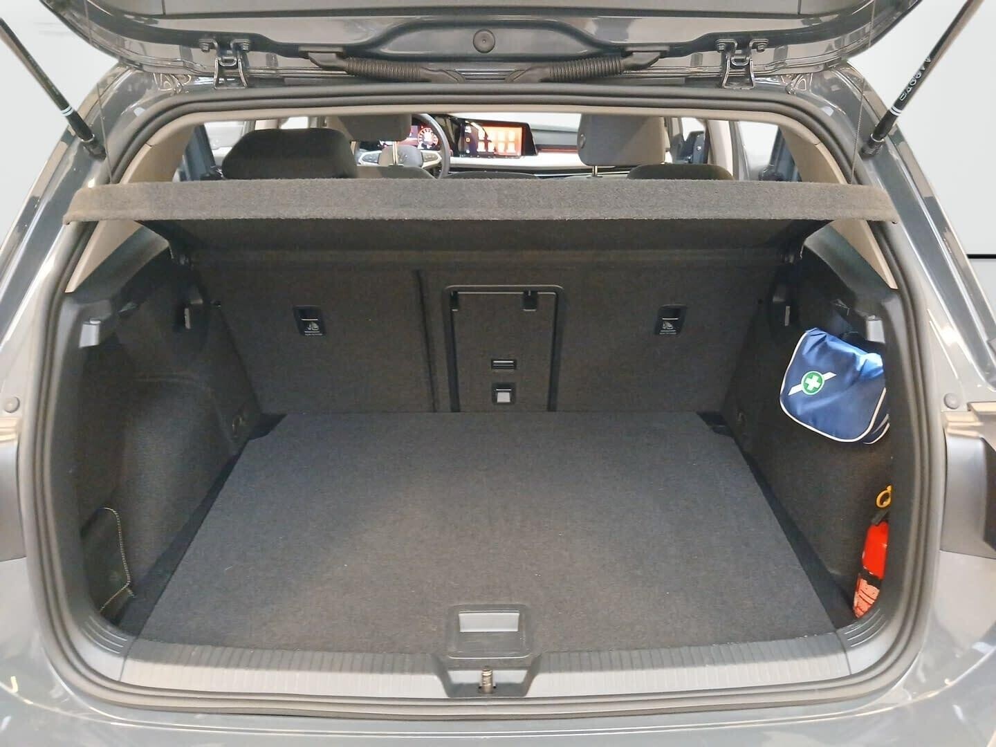 Volkswagen Golf - zdjęcie 34