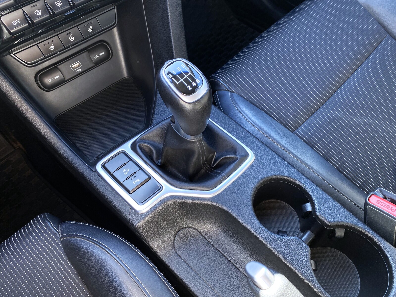 Kia Sportage - zdjęcie 11