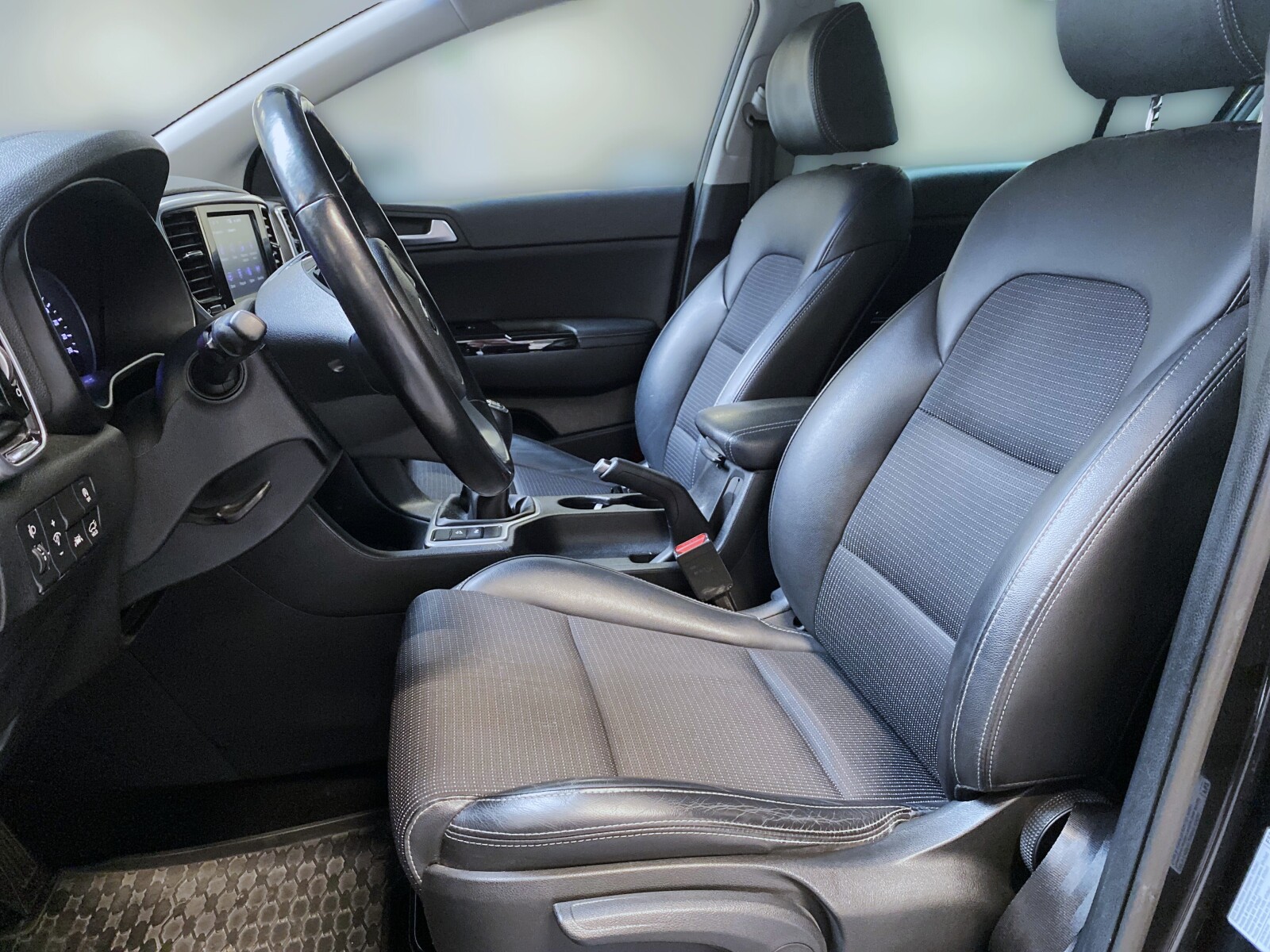 Kia Sportage - zdjęcie 9