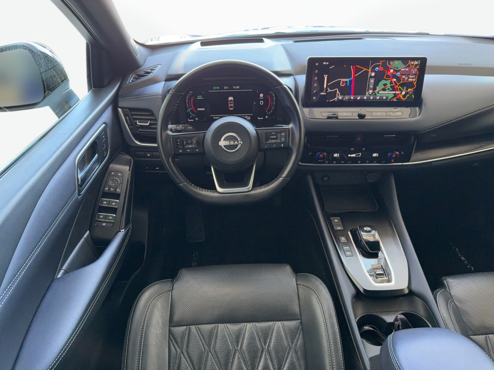 Nissan Qashqai - zdjęcie 23