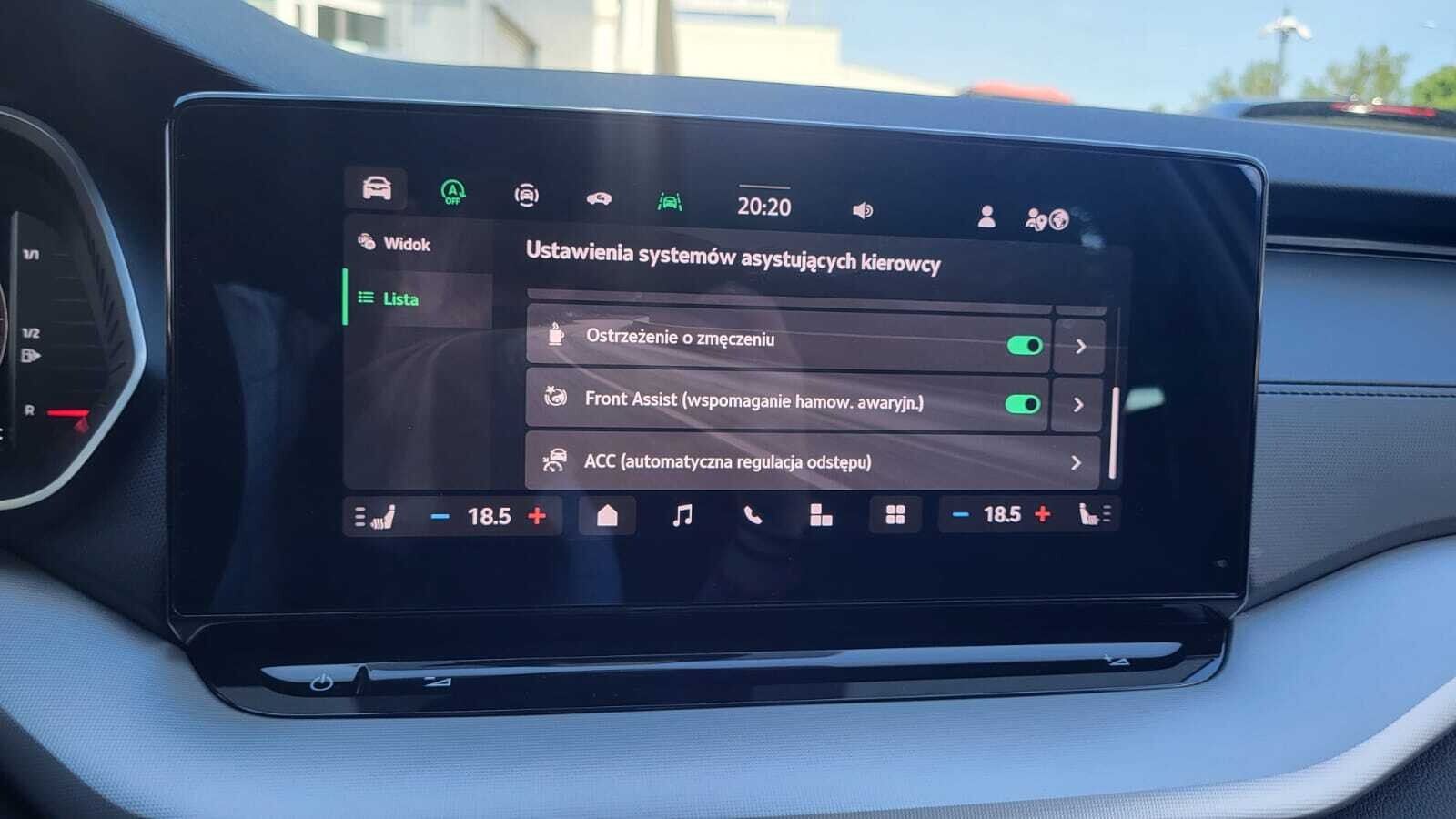 Škoda Octavia Combi - zdjęcie 29