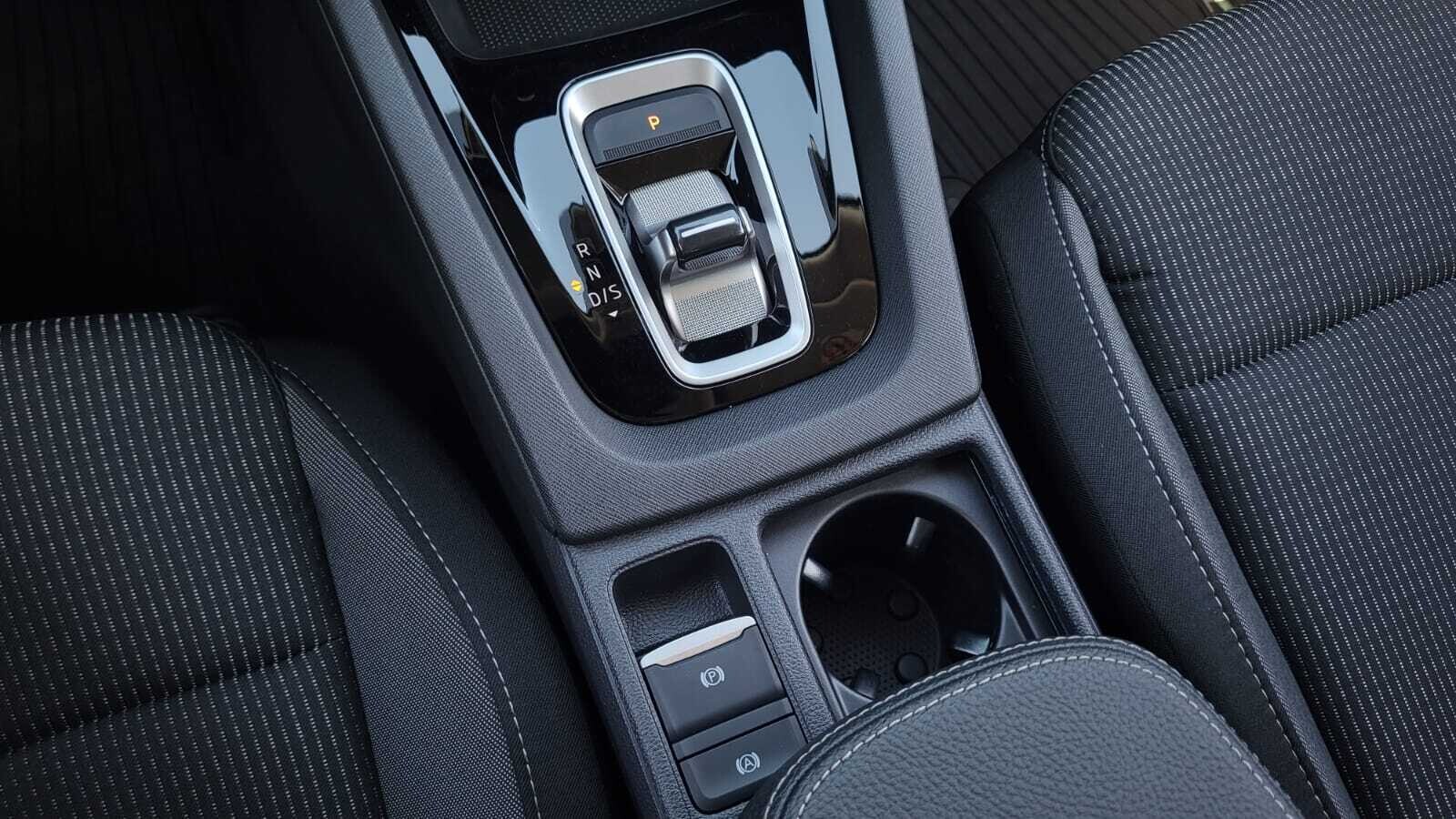 Škoda Octavia Combi - zdjęcie 25