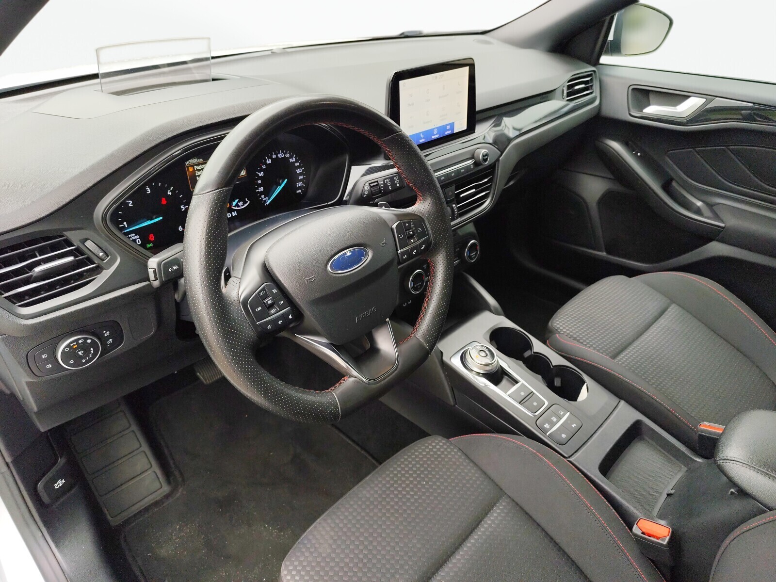Ford Focus - zdjęcie 9