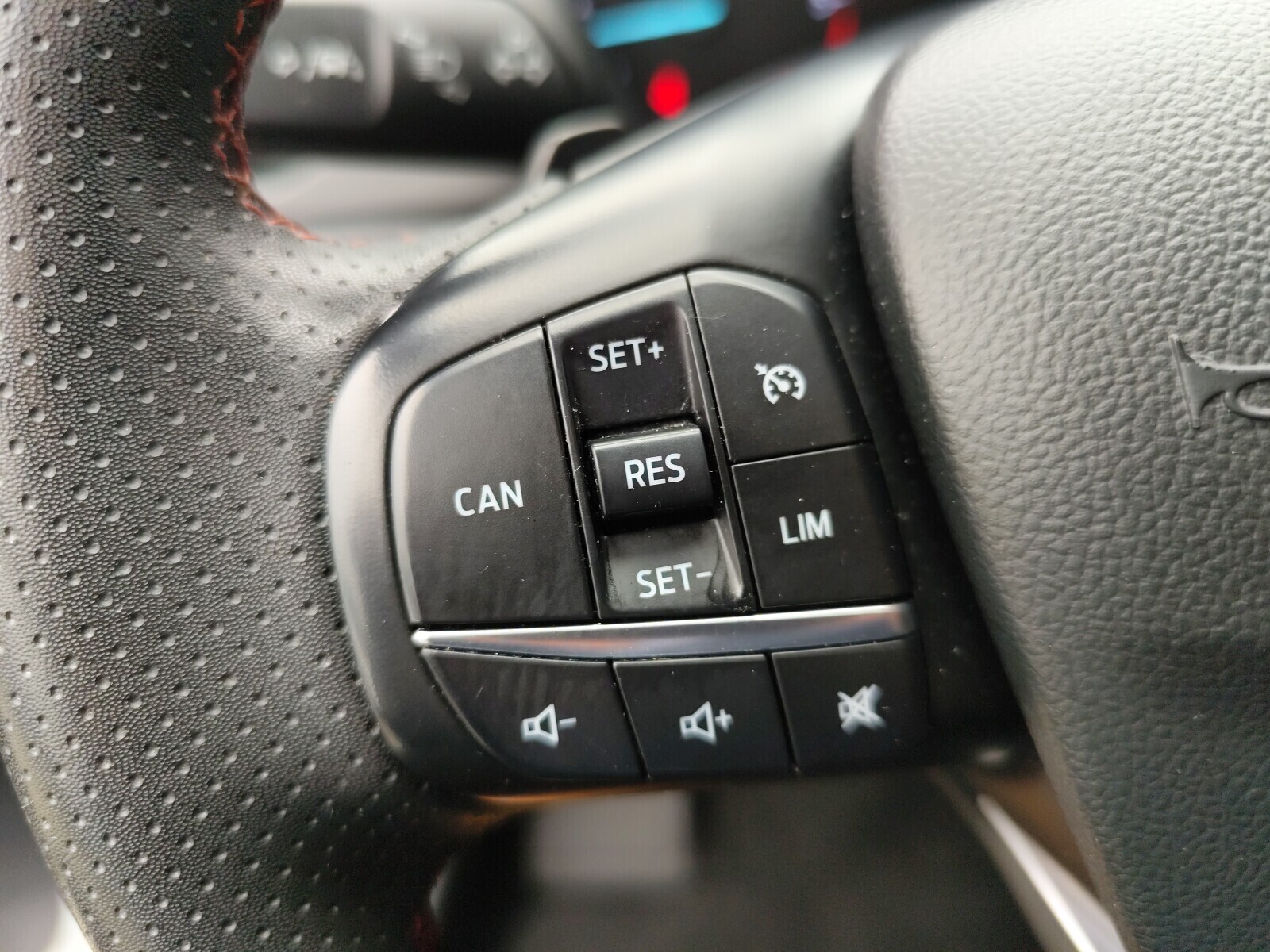 Ford Focus - zdjęcie 22