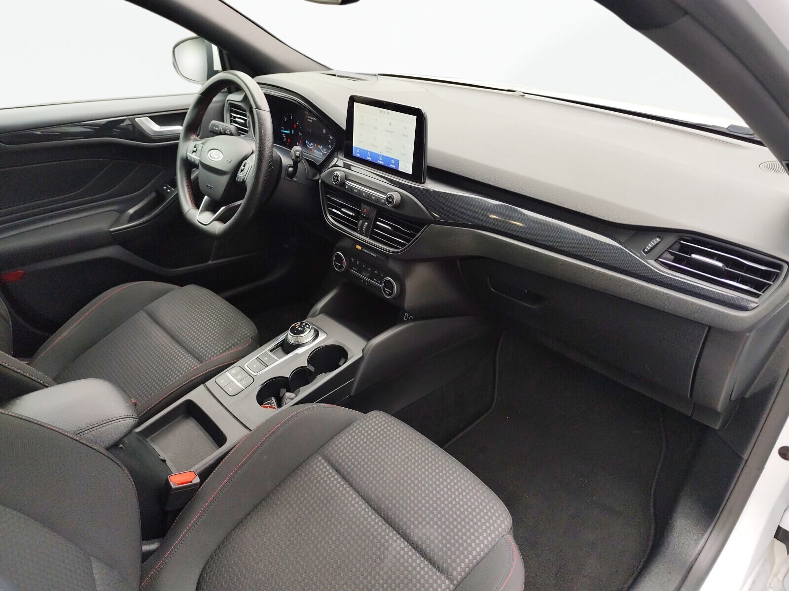 Ford Focus - zdjęcie 16