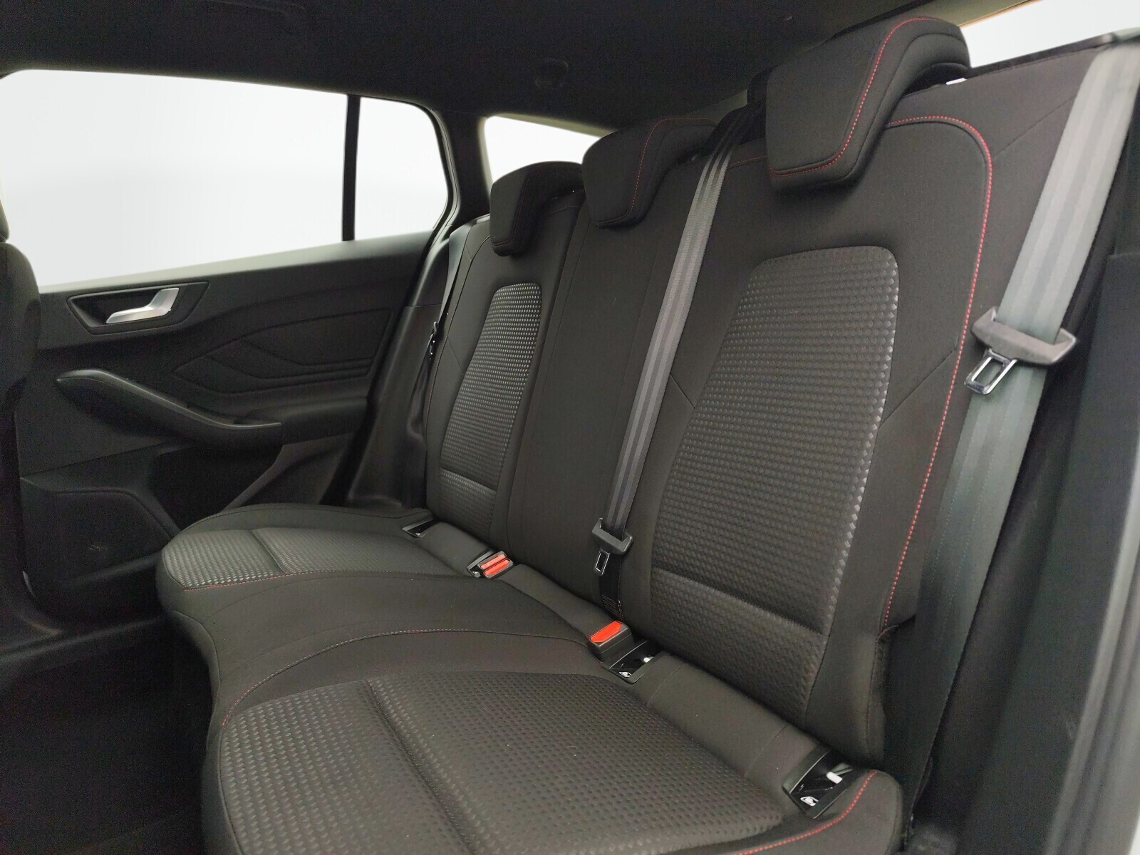 Ford Focus - zdjęcie 13
