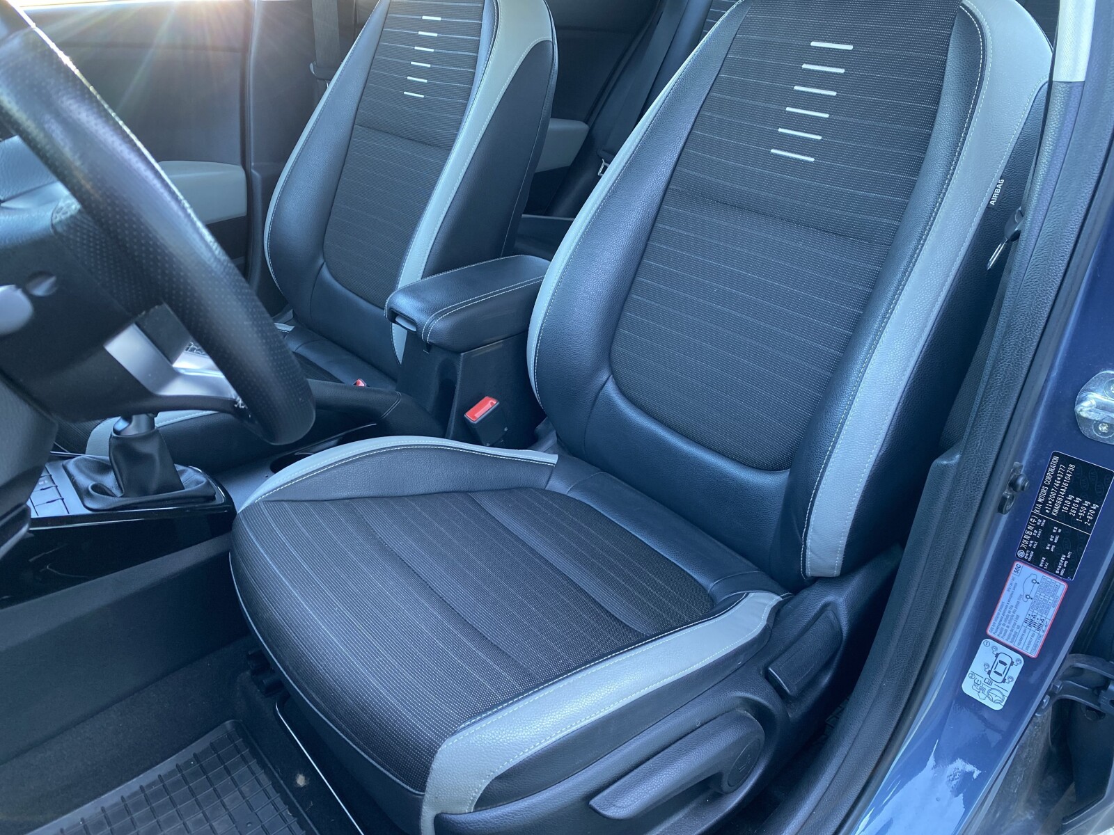 Kia Stonic - zdjęcie 7