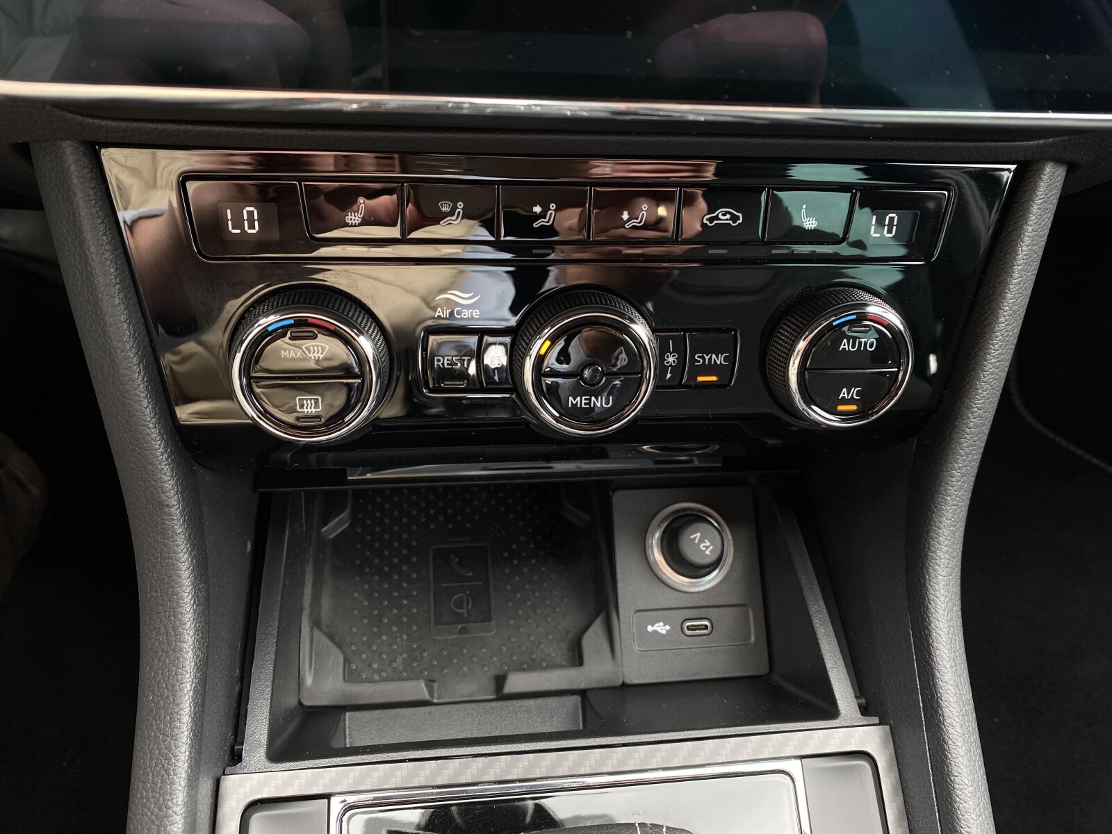 Škoda Superb Combi - zdjęcie 26
