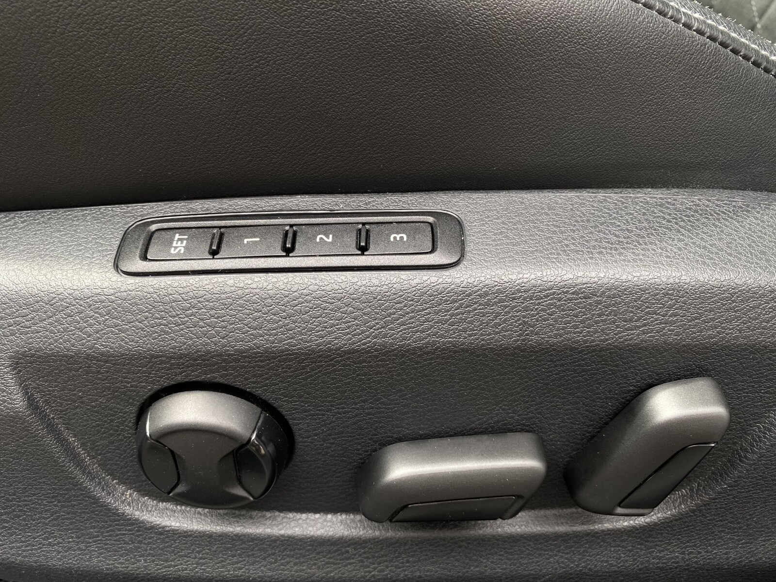 Škoda Superb Combi - zdjęcie 12