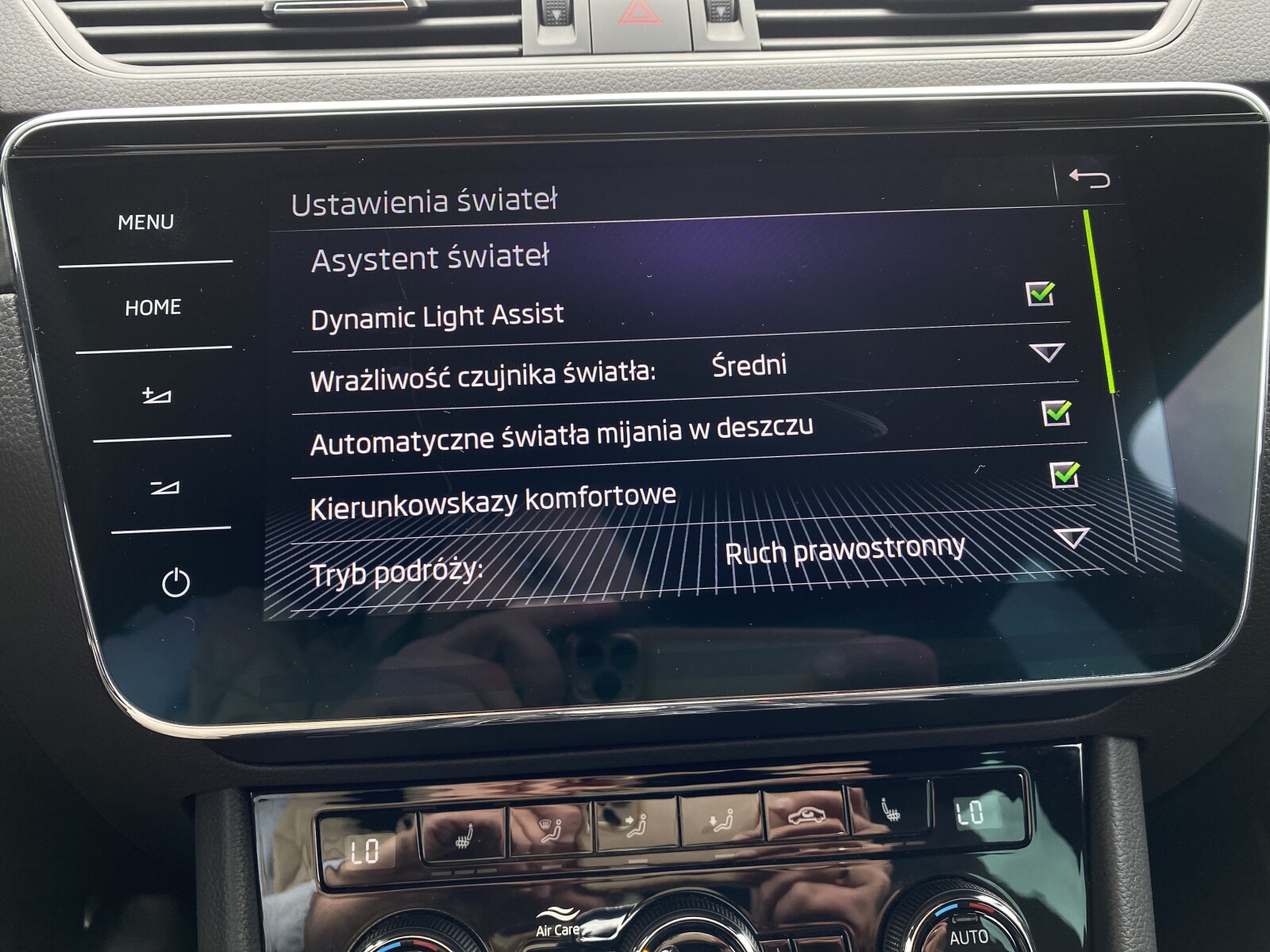 Škoda Superb Combi - zdjęcie 34