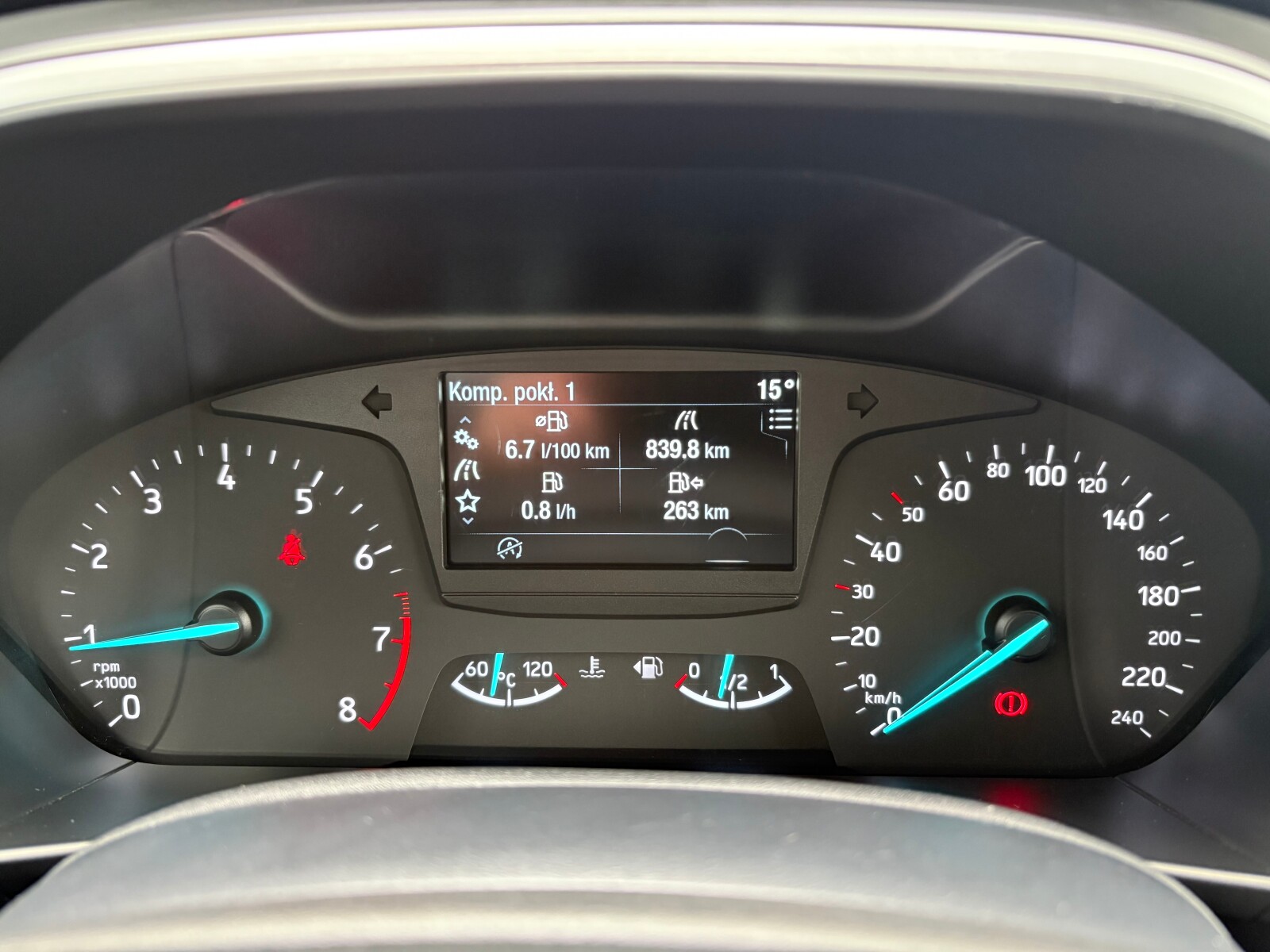 Ford Focus - zdjęcie 20