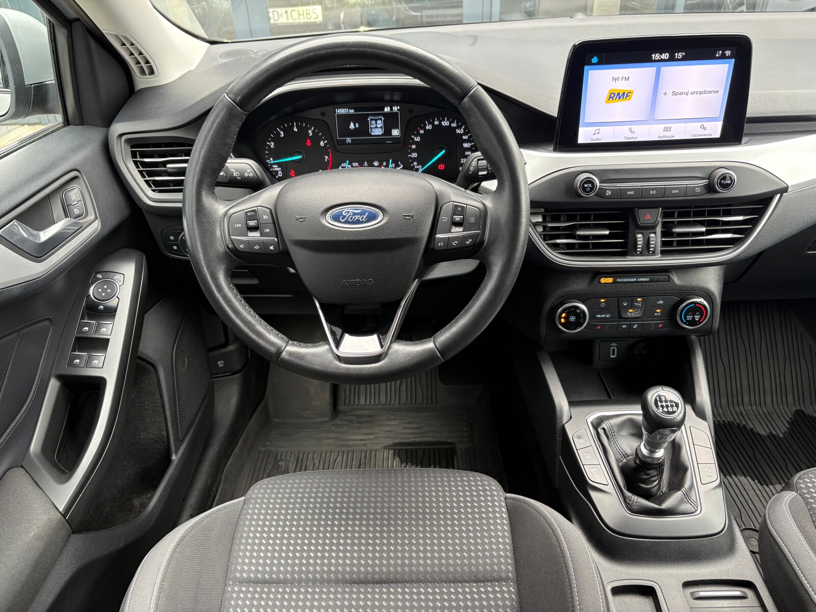 Ford Focus - zdjęcie 10