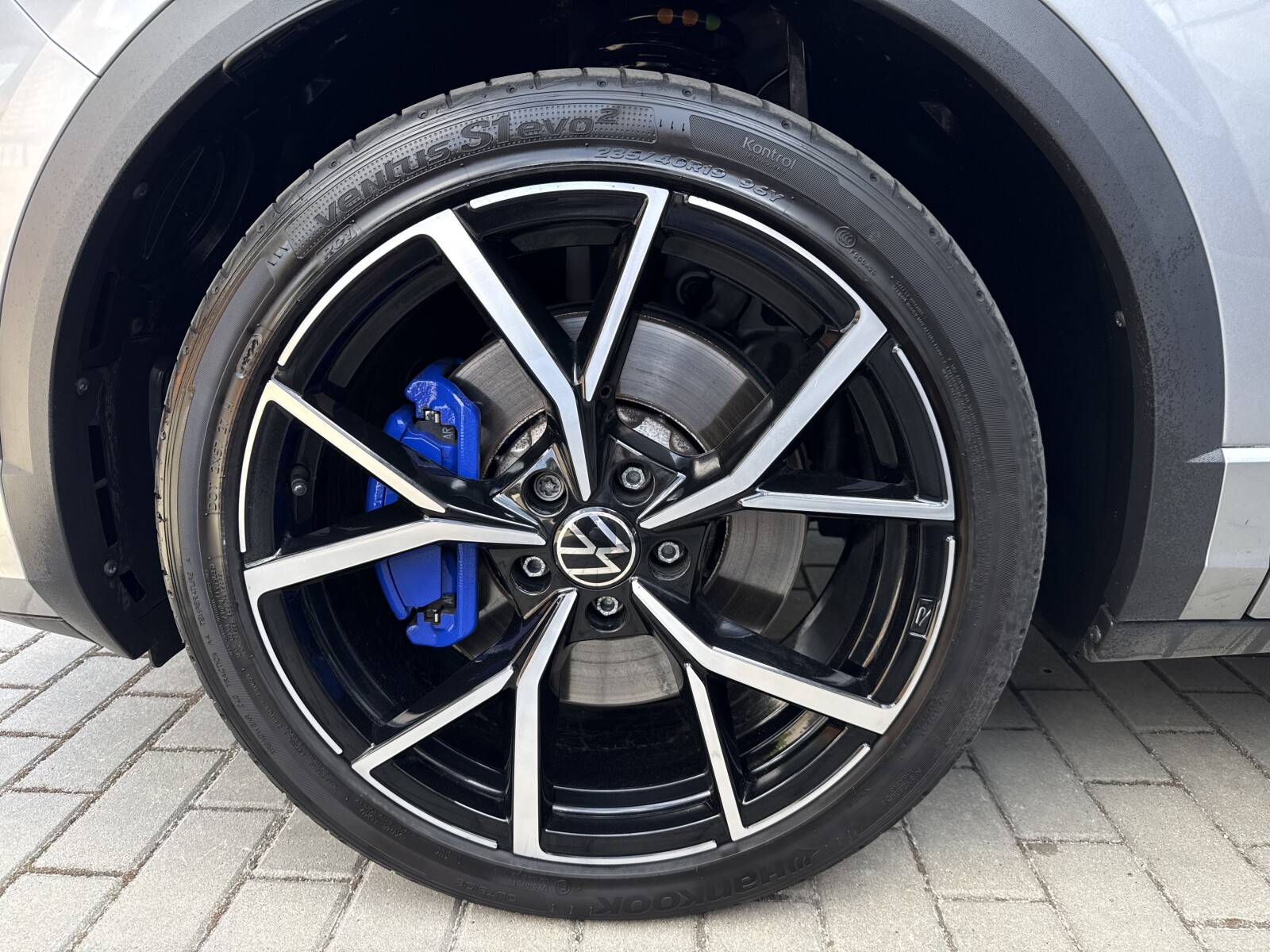 Volkswagen T-Roc - zdjęcie 26