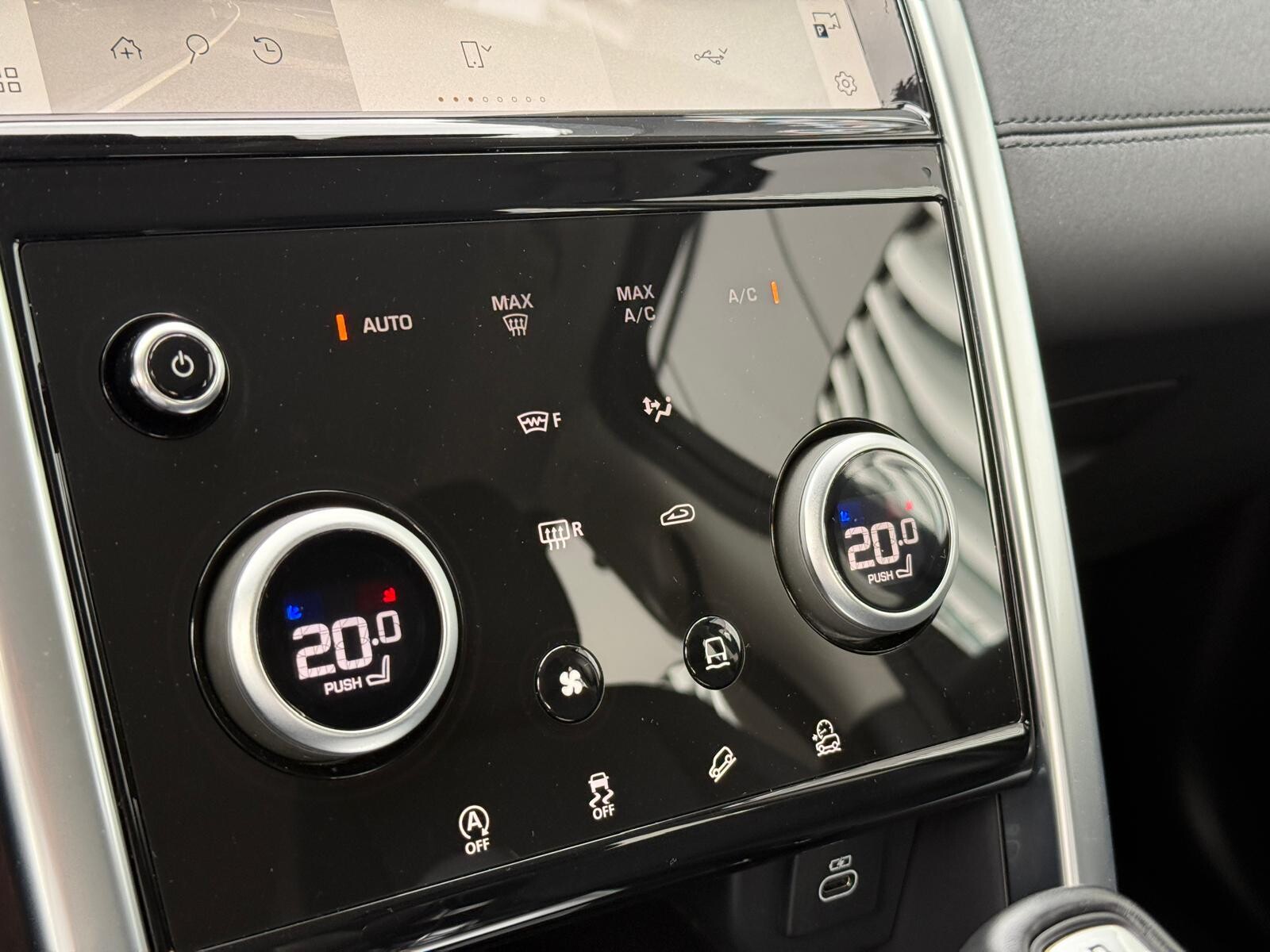 Land Rover Discovery Sport - zdjęcie 27