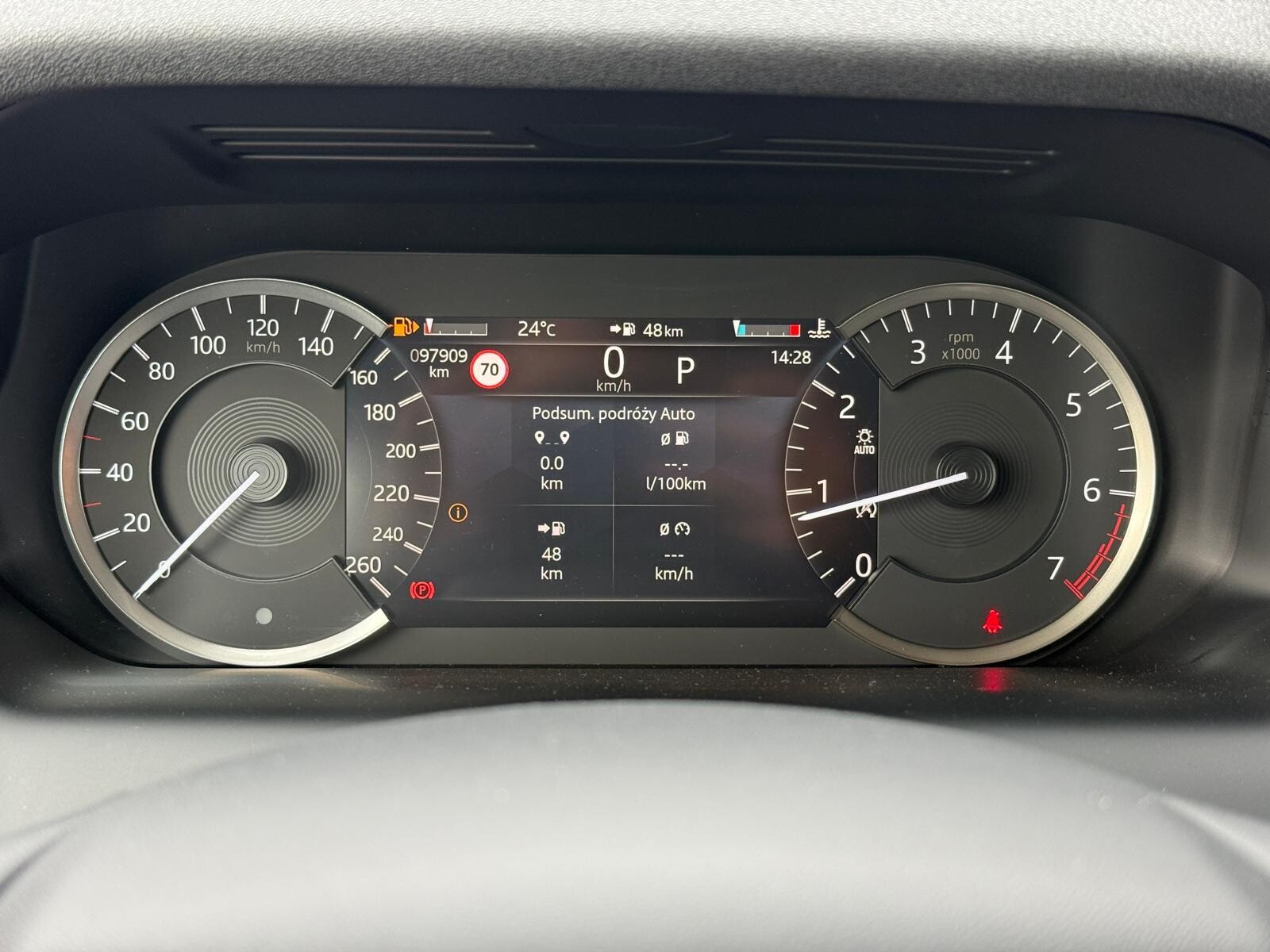 Land Rover Discovery Sport - zdjęcie 15