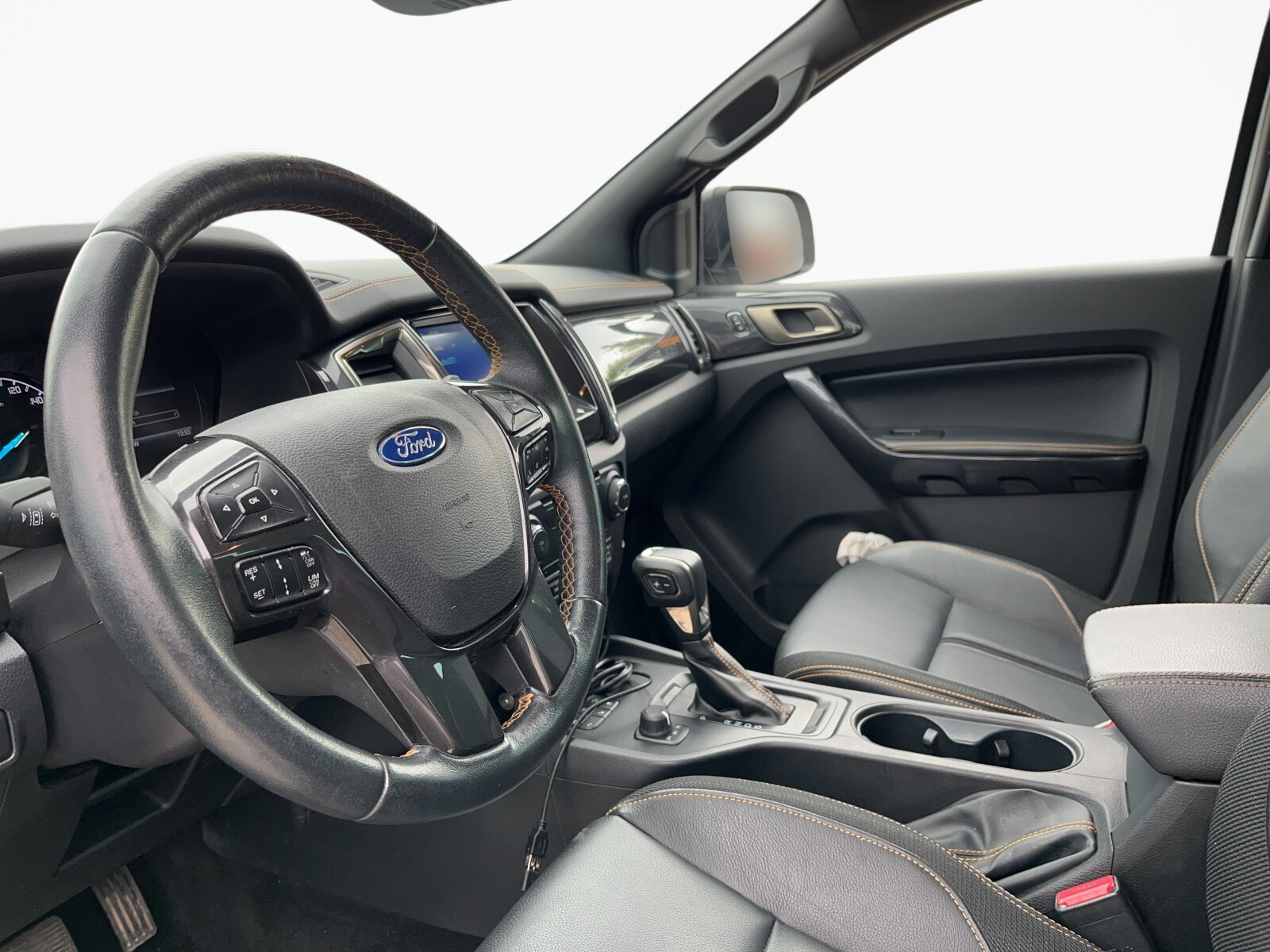 Ford Ranger - zdjęcie 9