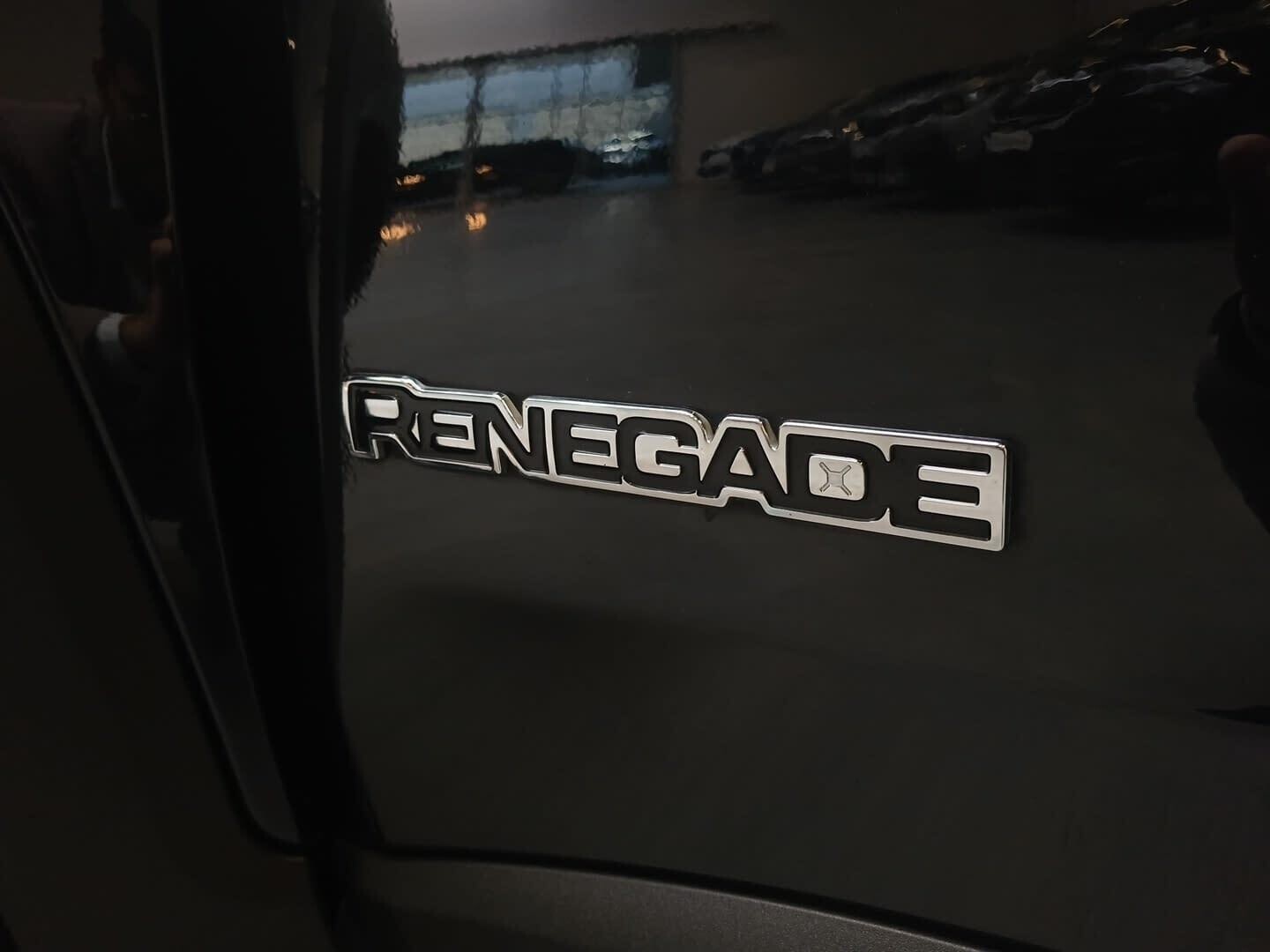 Jeep Renegade - zdjęcie 9