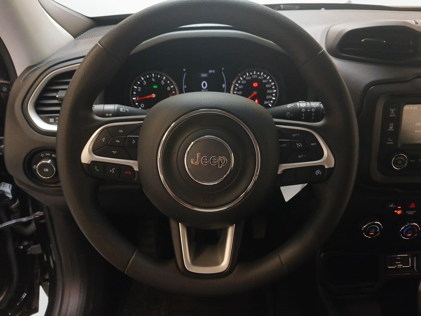 Jeep Renegade - zdjęcie 19