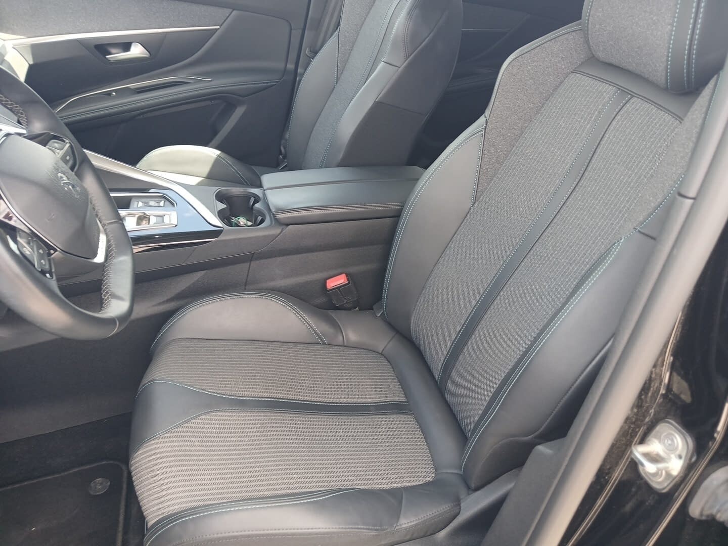Peugeot 3008 - zdjęcie 33