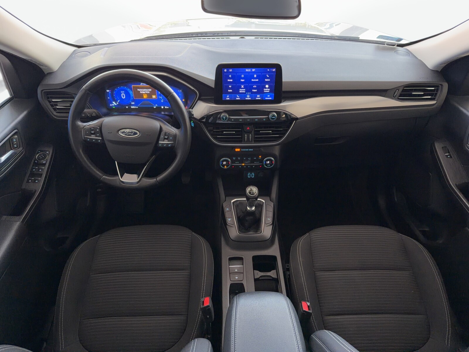 Ford Kuga - zdjęcie 20