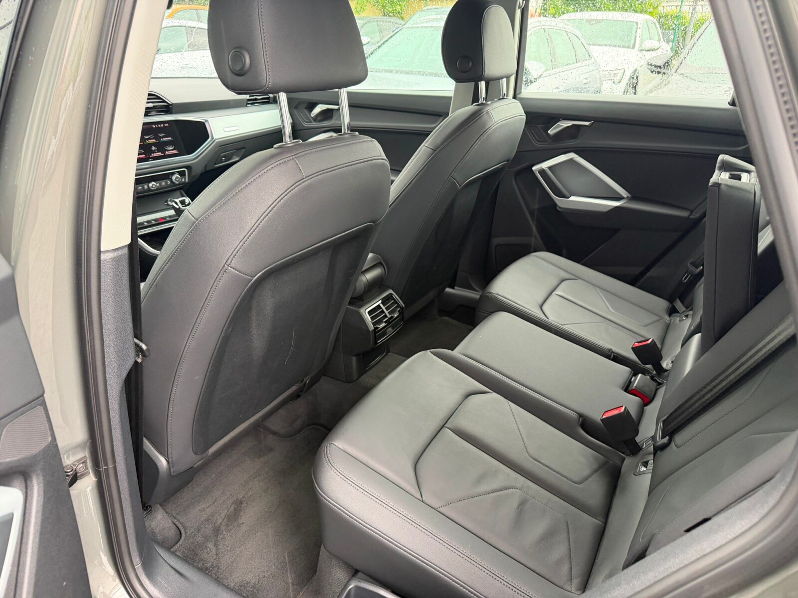 Audi Q3 - zdjęcie 17