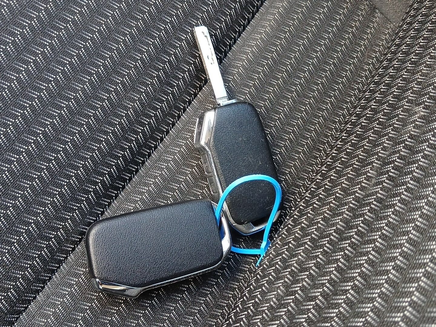 Kia Ceed - zdjęcie 21