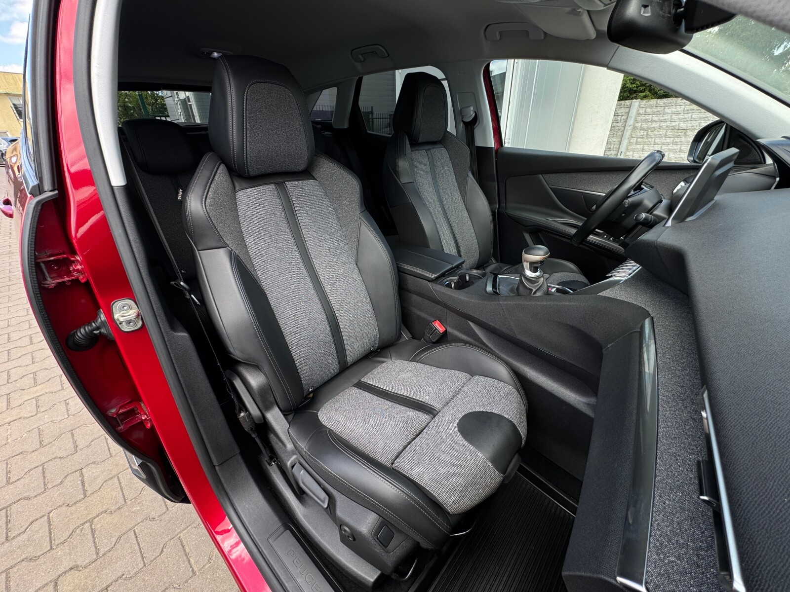 Peugeot 3008 - zdjęcie 18