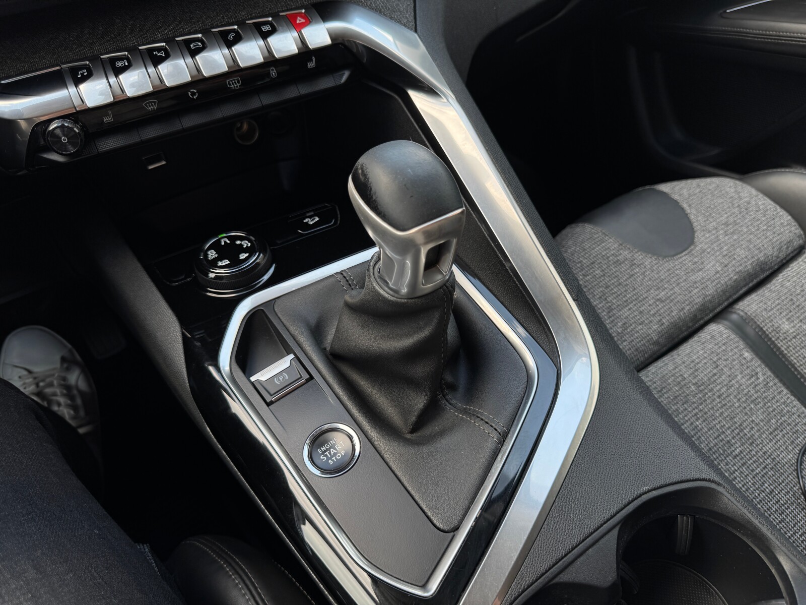 Peugeot 3008 - zdjęcie 32