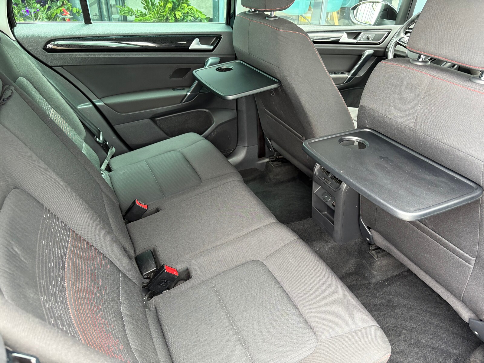 Volkswagen Golf Sportsvan - zdjęcie 15