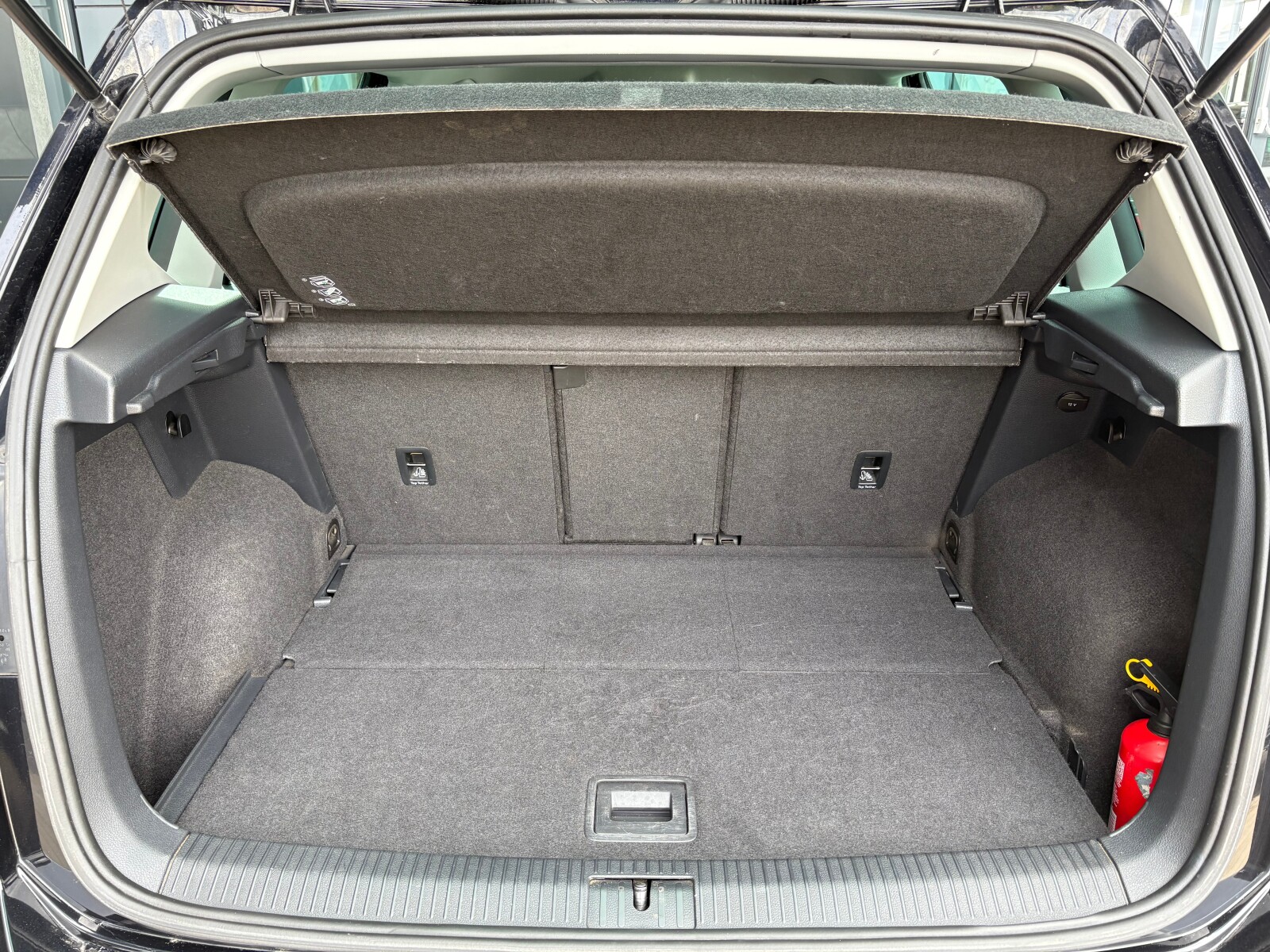 Volkswagen Golf Sportsvan - zdjęcie 18
