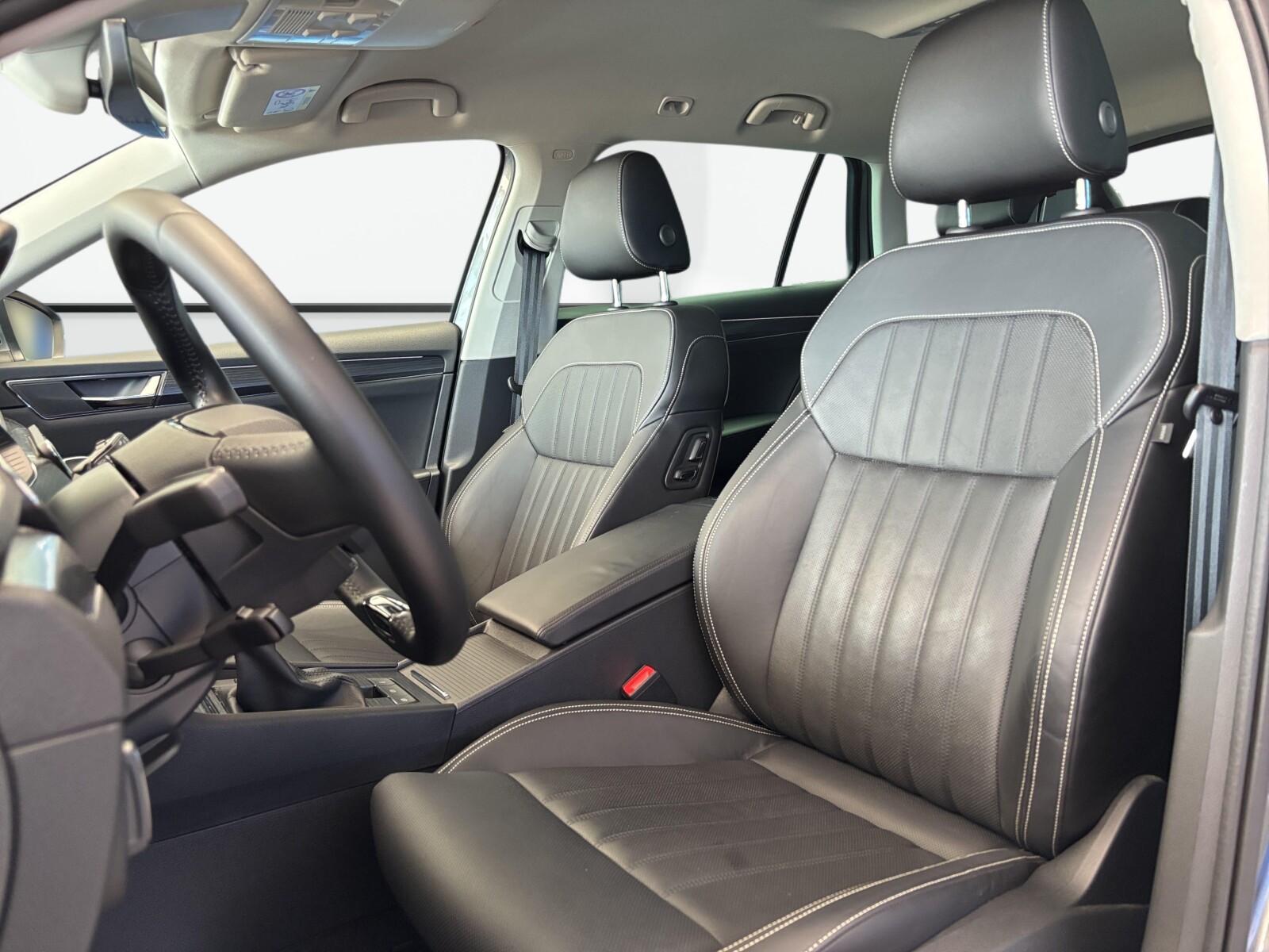 Škoda Superb Combi - zdjęcie 10
