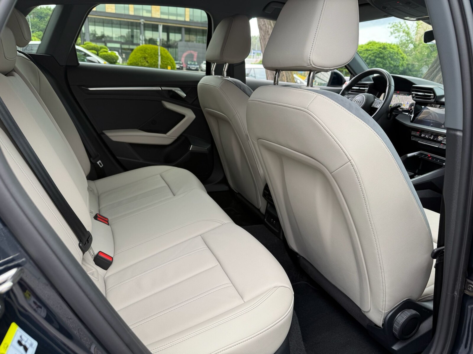 Audi A3 Sportback - zdjęcie 32